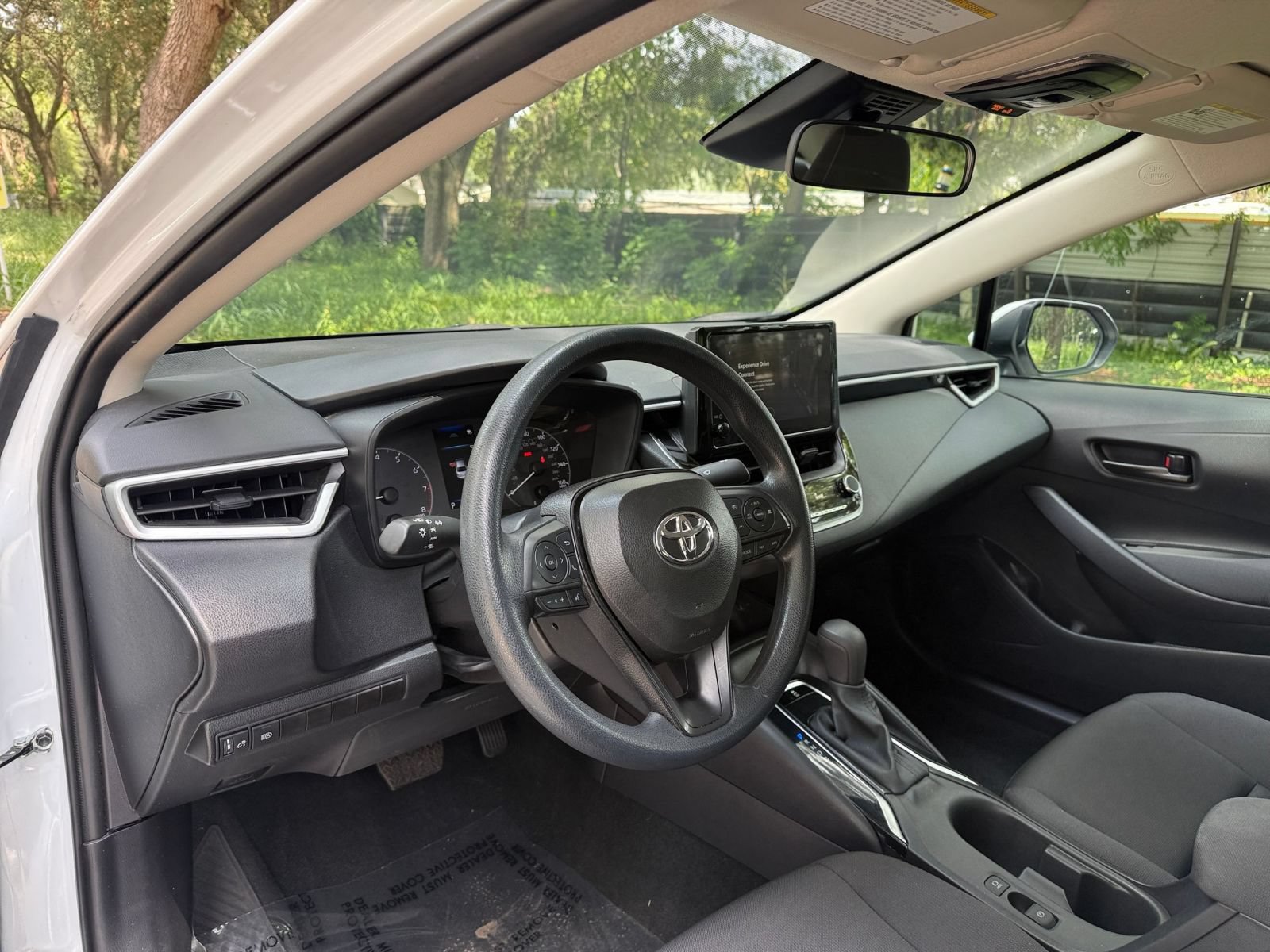 Thumbnail: 2025 Toyota Corolla - 30