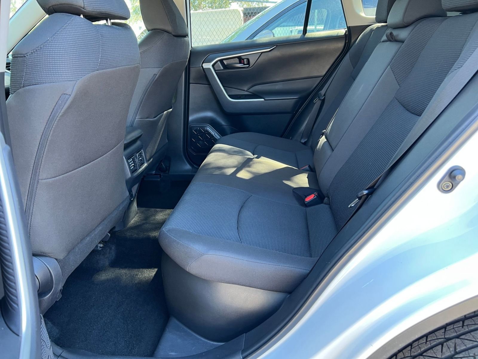 Thumbnail: 2025 Toyota RAV4 - 20