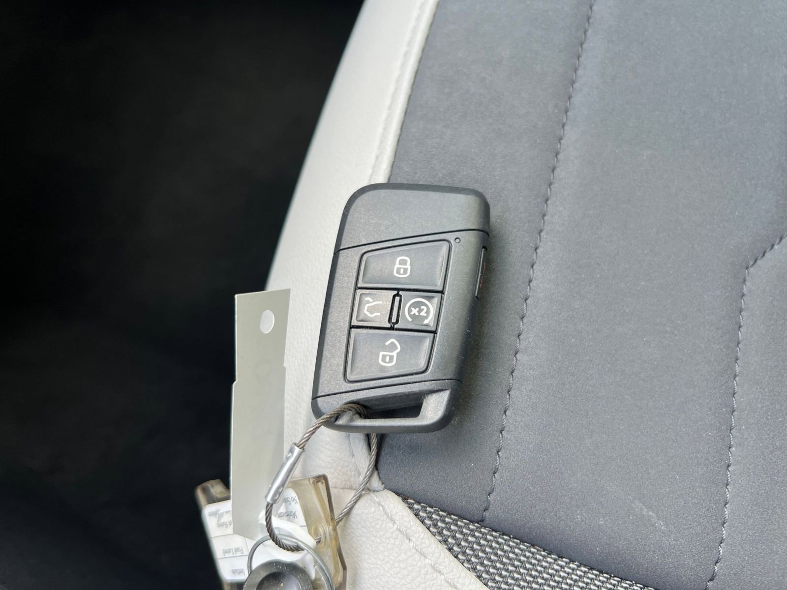 Thumbnail: 2025 Volkswagen Taos - 21