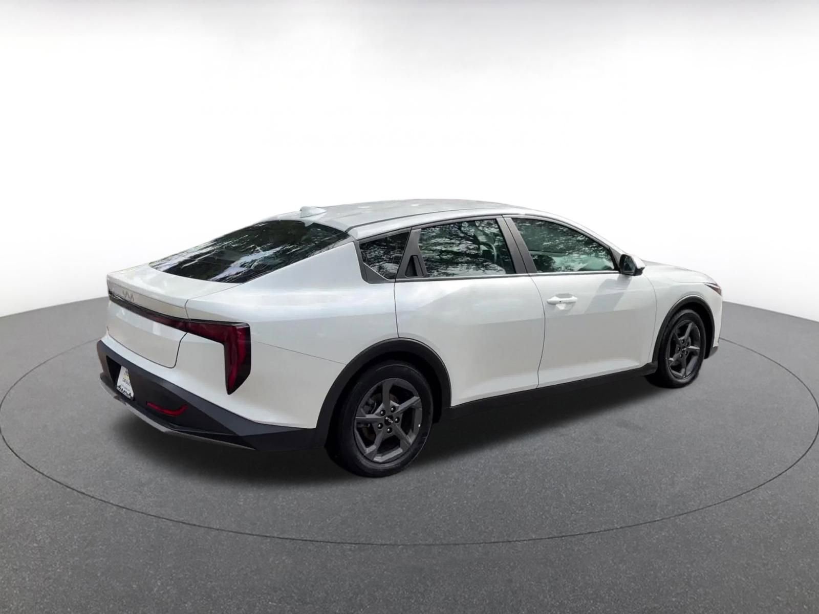 Thumbnail: 2025 Kia K4 - 14