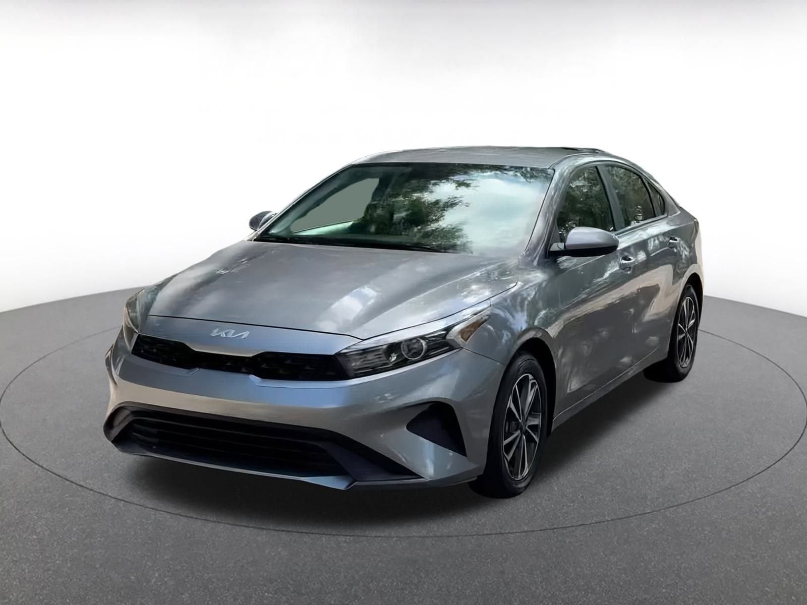 Thumbnail: 2024 Kia Forte - 7
