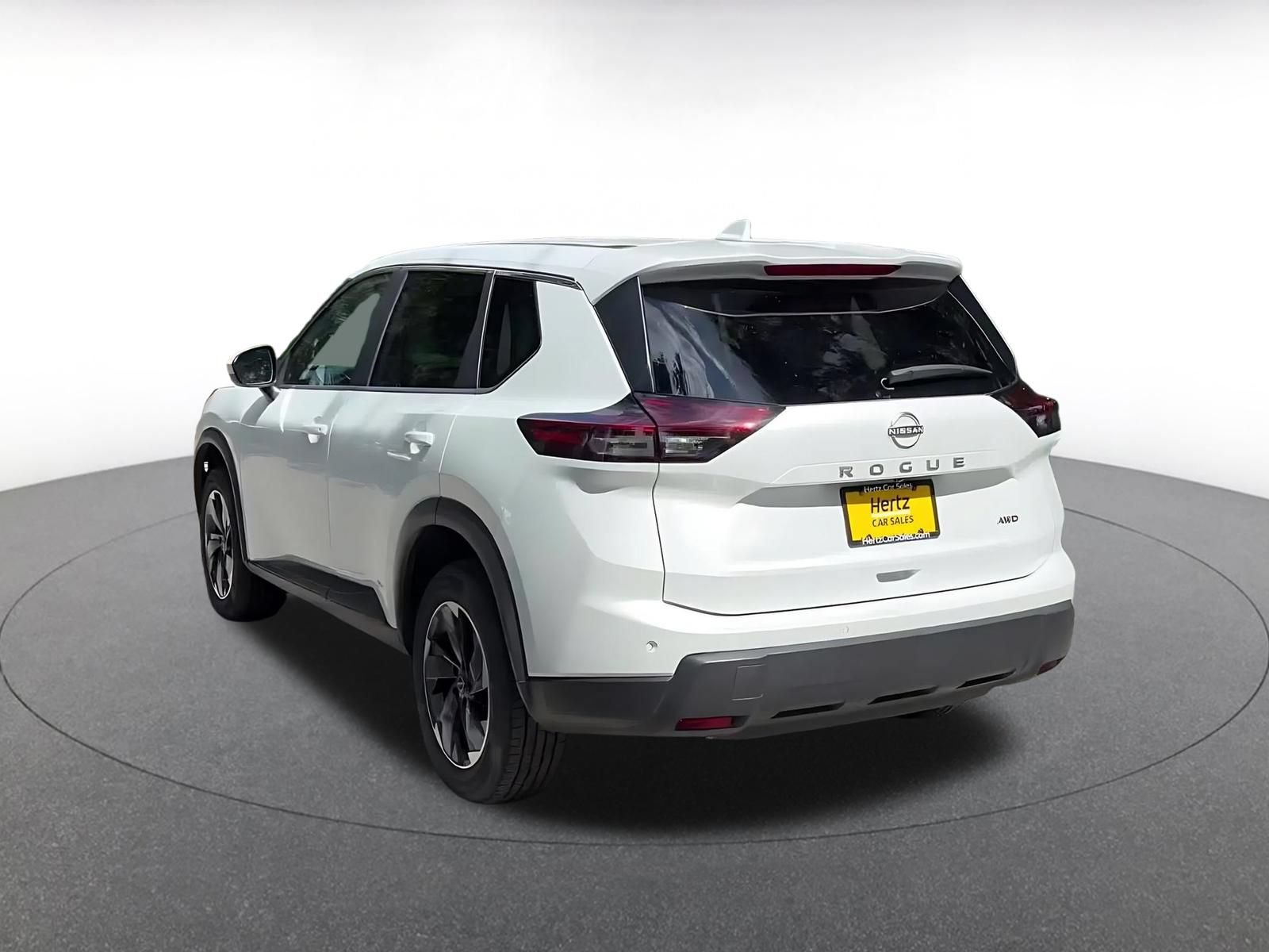 Thumbnail: 2025 Nissan Rogue - 11