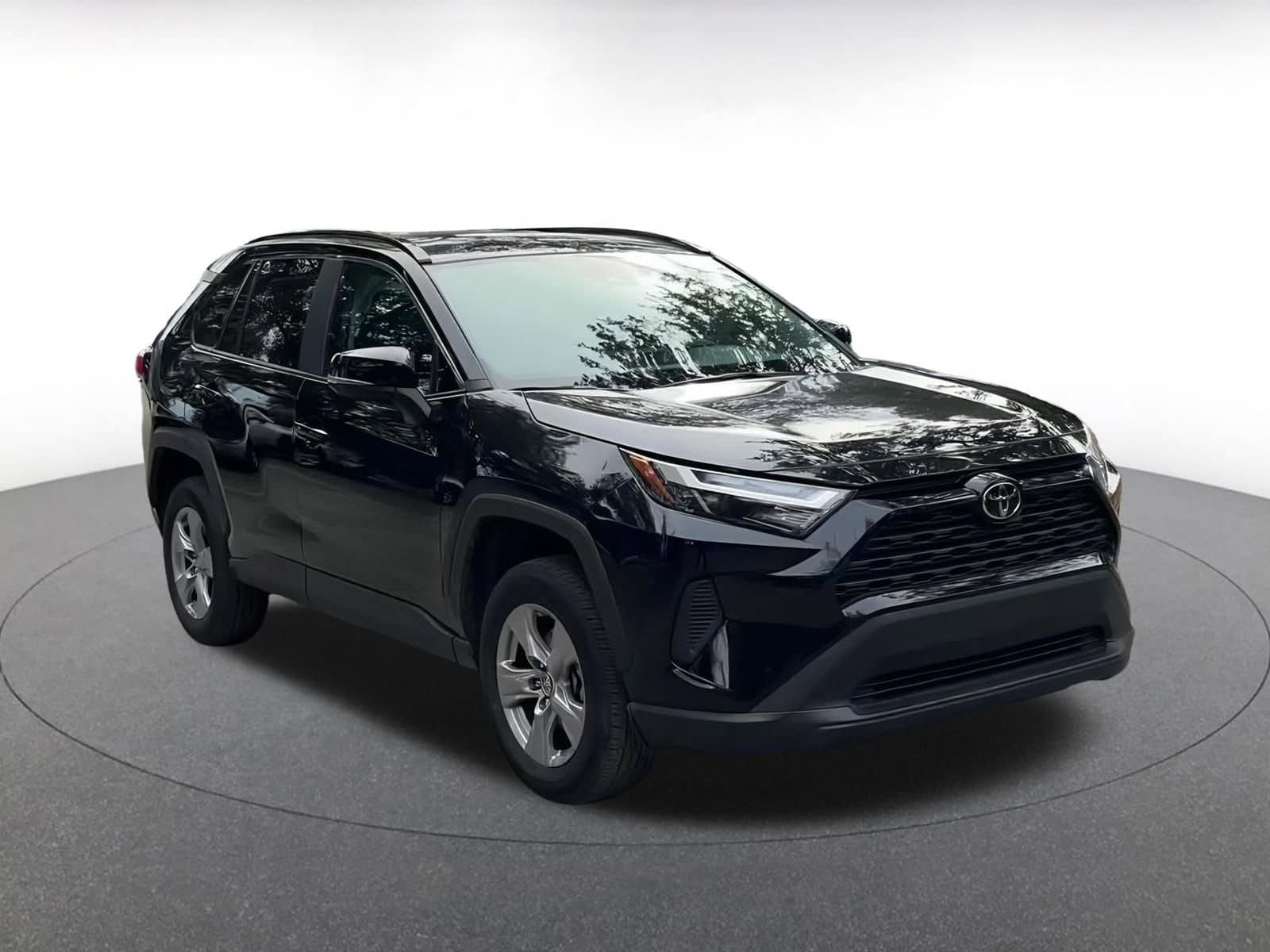 Thumbnail: 2025 Toyota RAV4 - 3