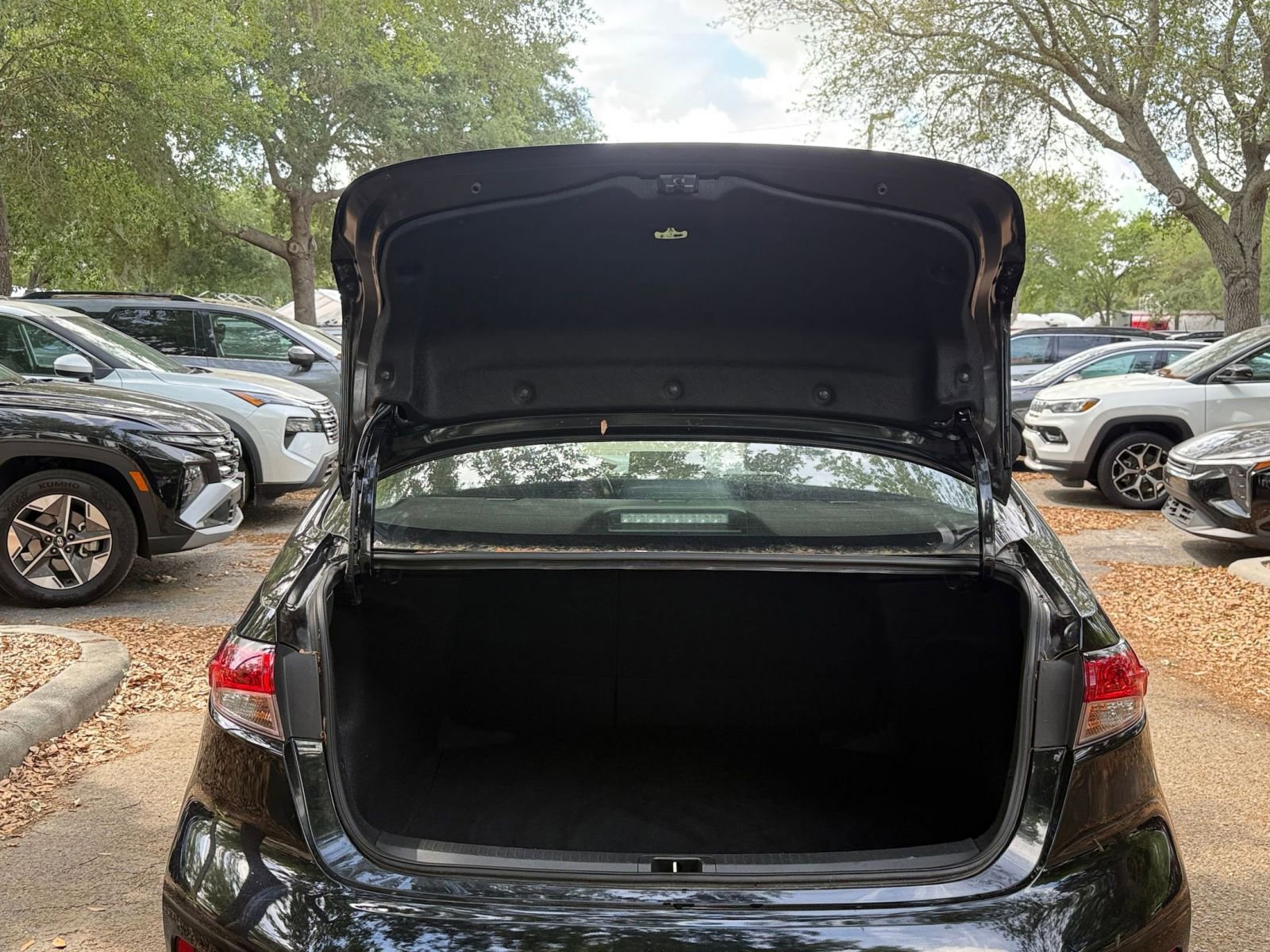 Thumbnail: 2025 Toyota Corolla - 28