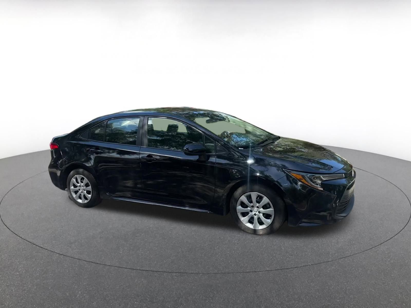 Thumbnail: 2023 Toyota Corolla - 2