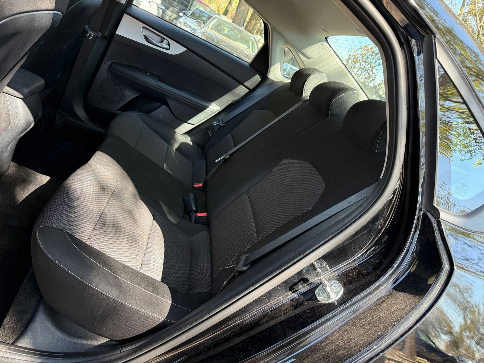 Thumbnail: 2024 Kia Forte - 32