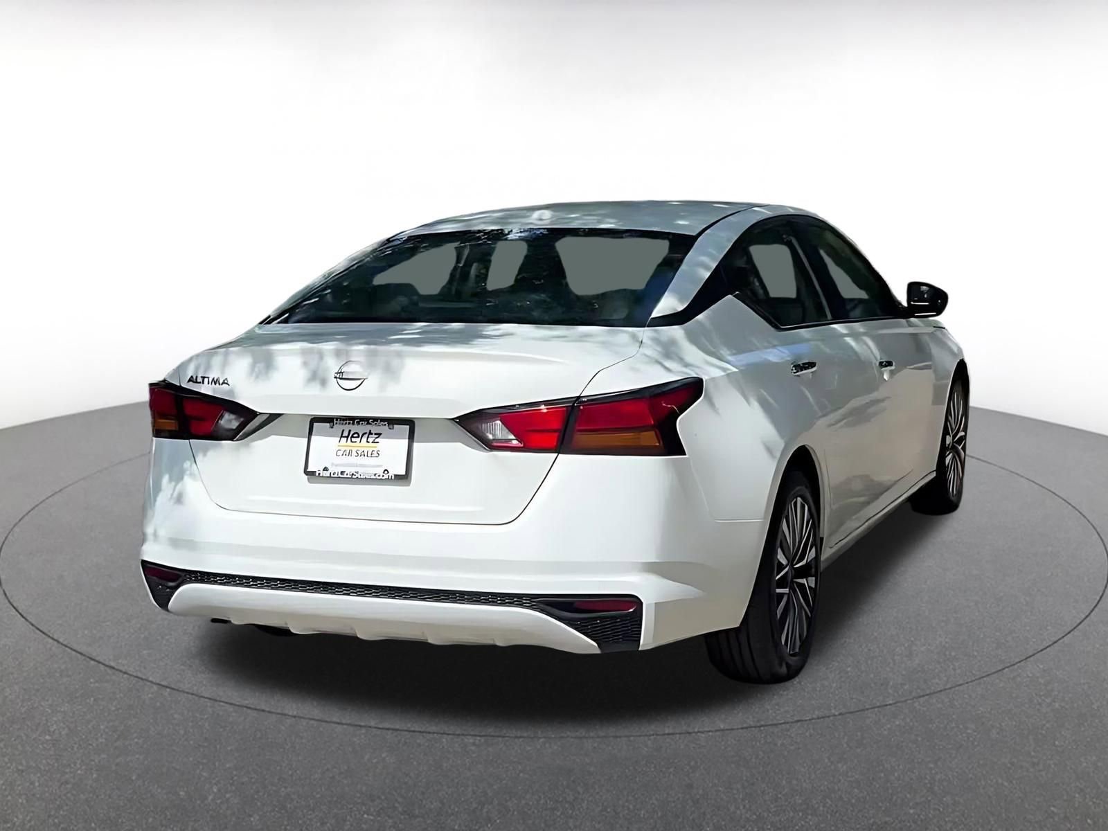 Thumbnail: 2025 Nissan Altima - 14