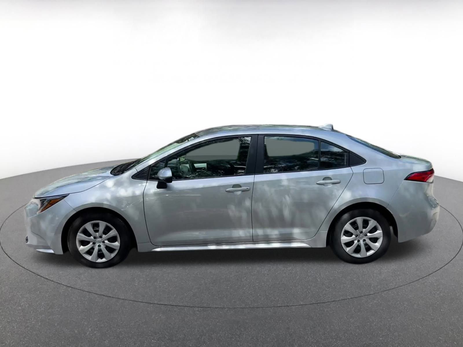 Thumbnail: 2024 Toyota Corolla - 9