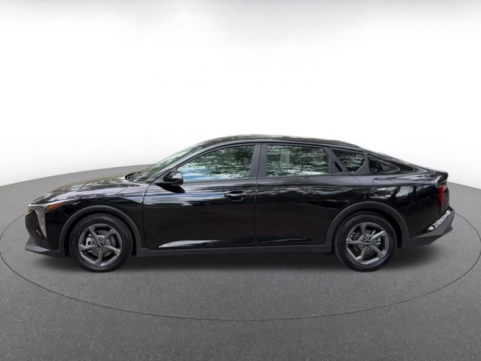 Thumbnail: 2025 Kia K4 - 9