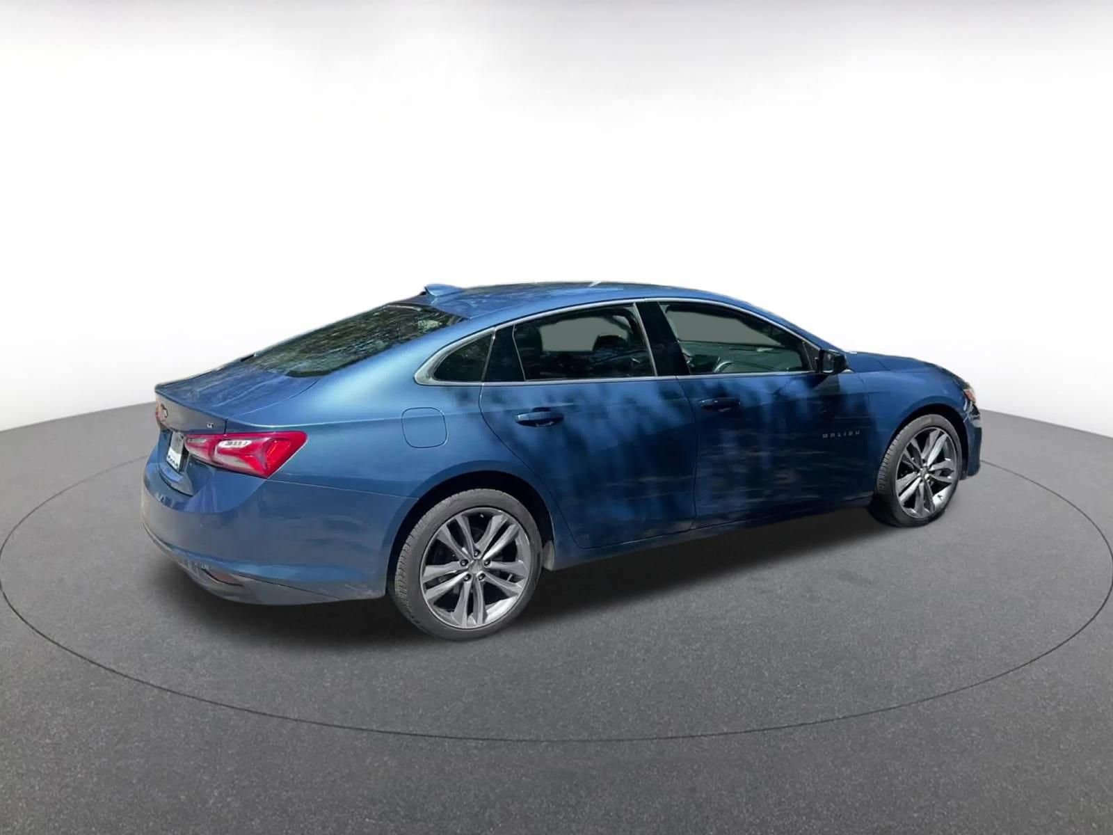 Thumbnail: 2024 Chevrolet Malibu - 15