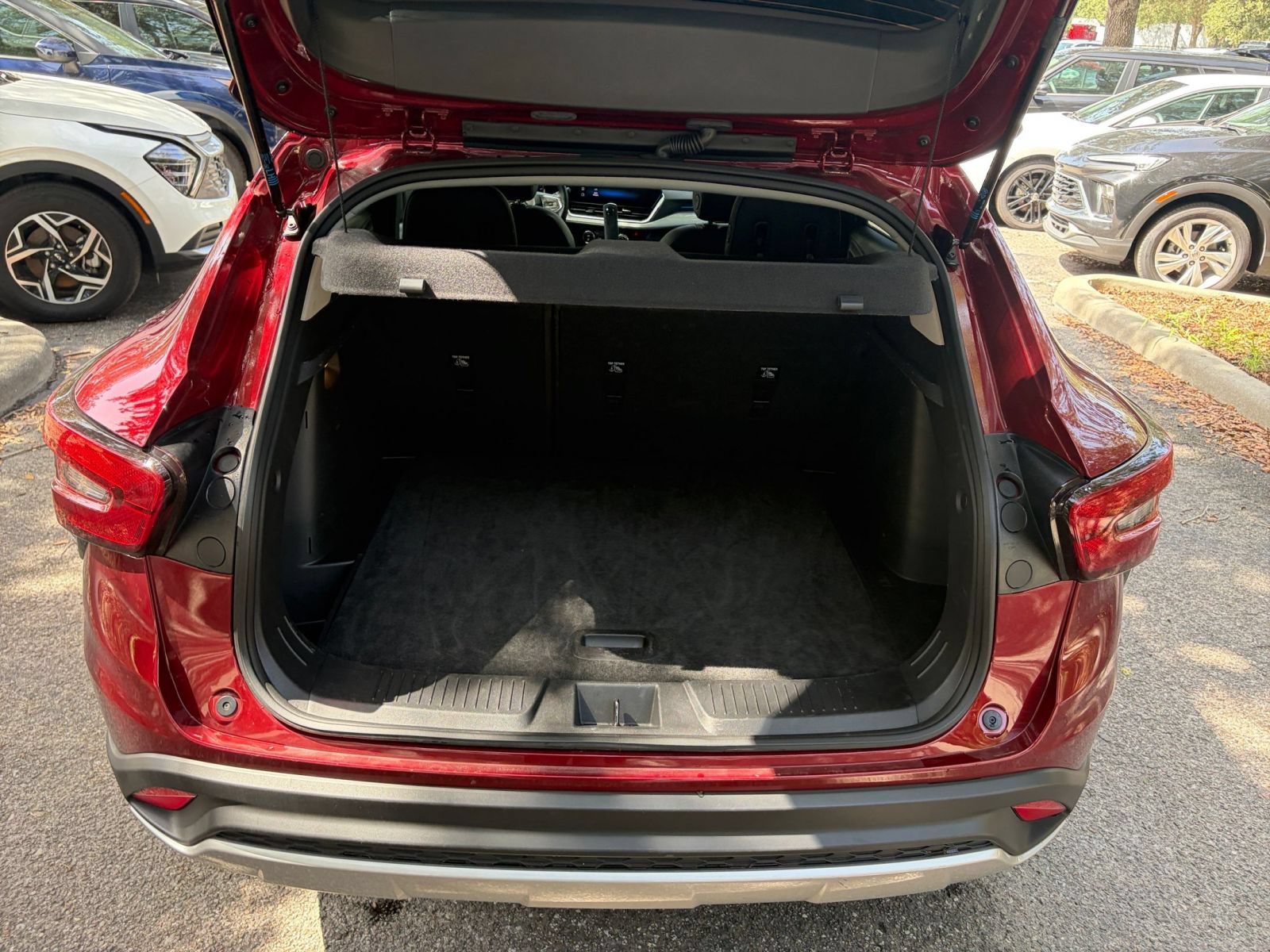 Thumbnail: 2025 Chevrolet Trax - 30