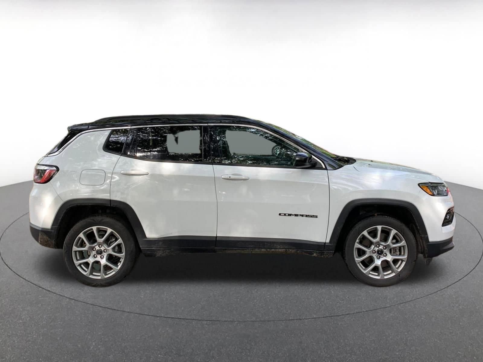 Thumbnail: 2025 Jeep Compass - 8