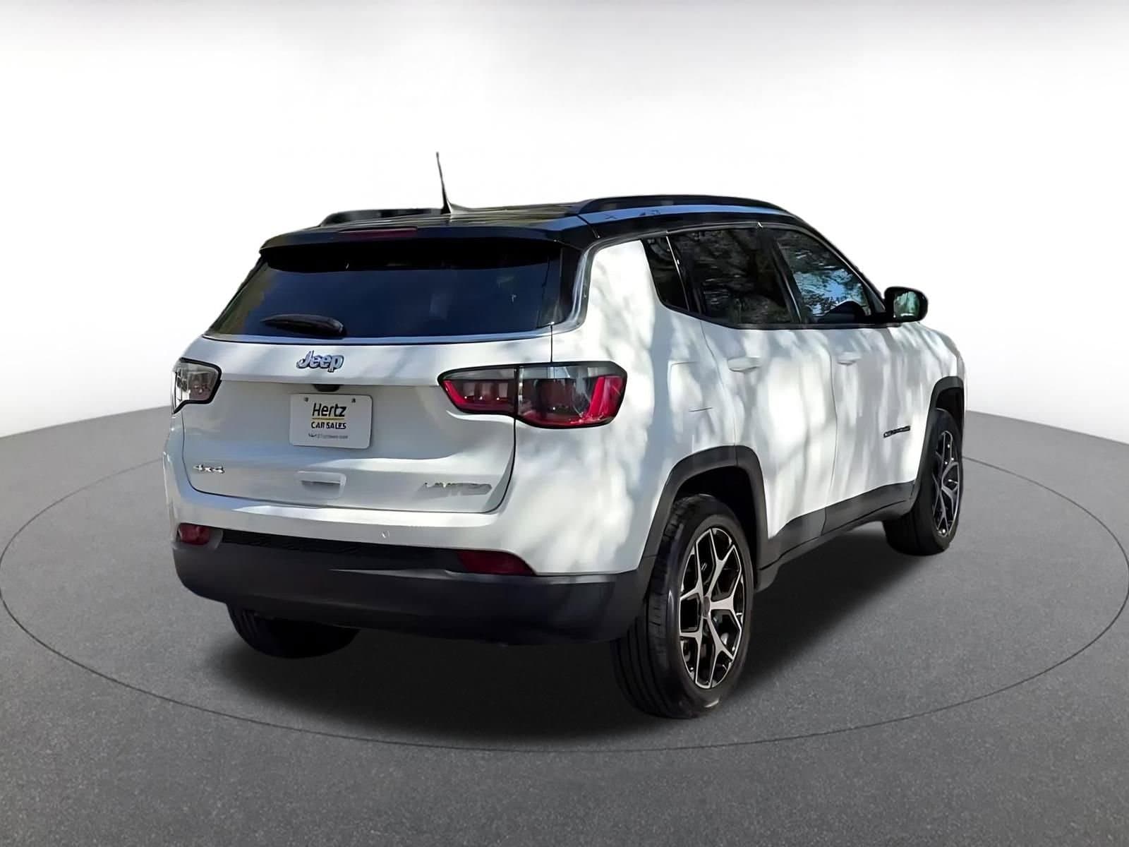 Thumbnail: 2025 Jeep Compass - 15