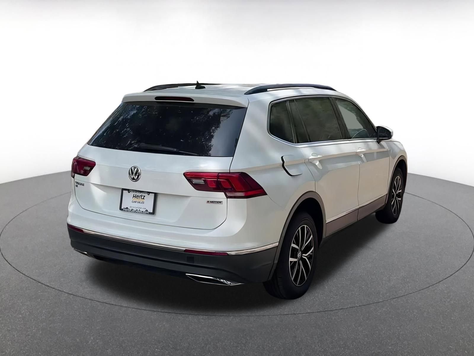 Thumbnail: 2021 Volkswagen Tiguan - 13