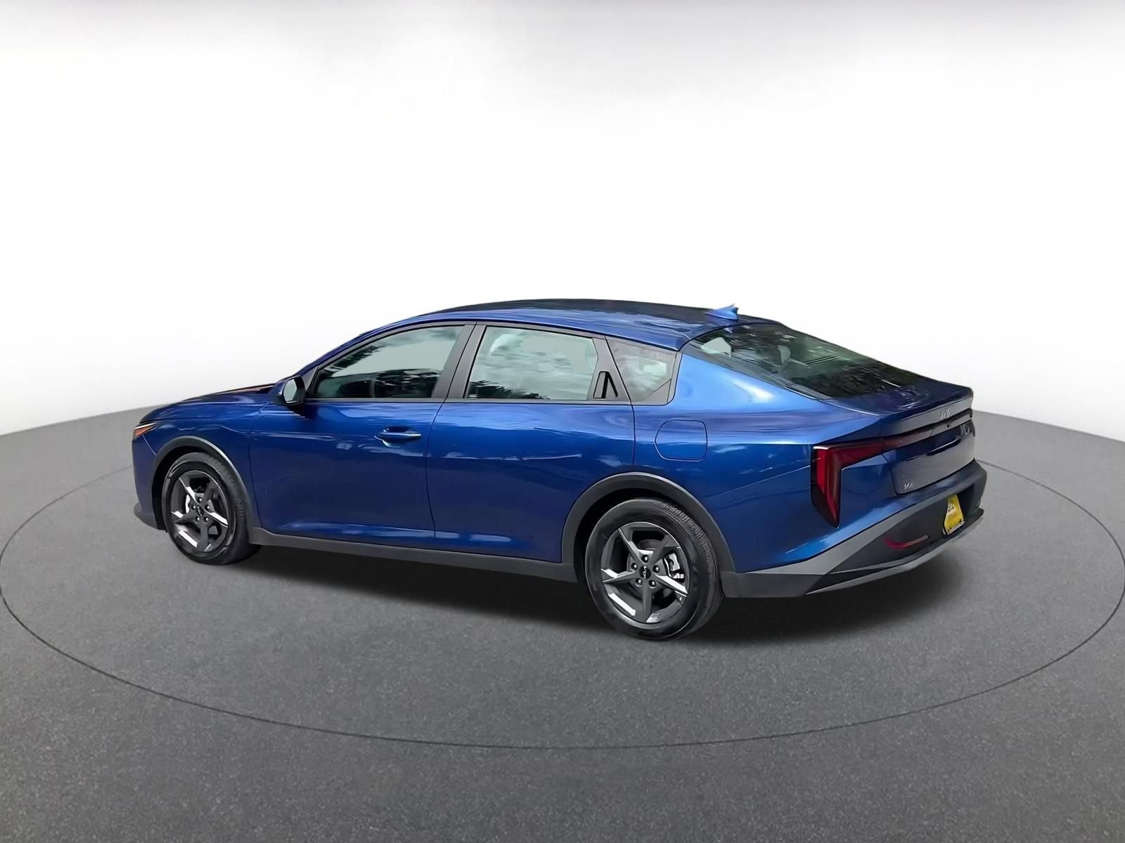 Thumbnail: 2025 Kia K4 - 10