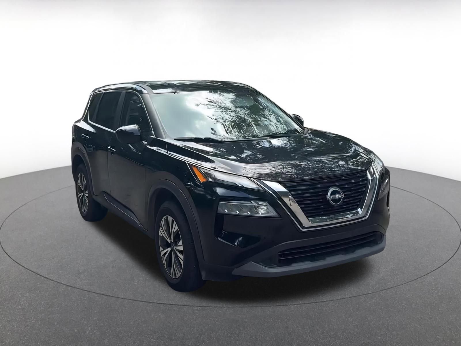 Thumbnail: 2023 Nissan Rogue - 3