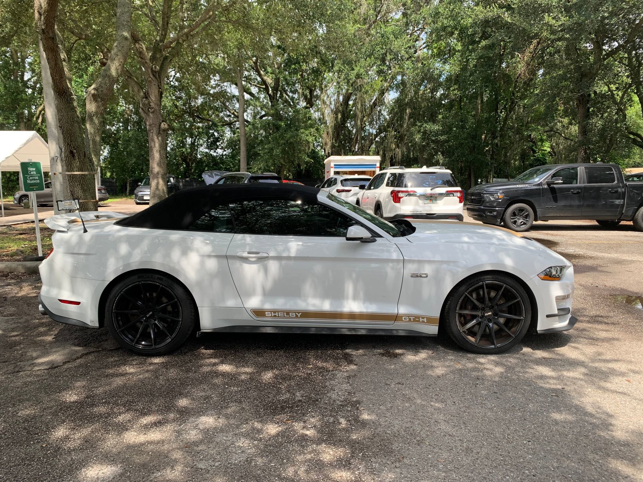 Thumbnail: 2022 Ford Mustang - 4