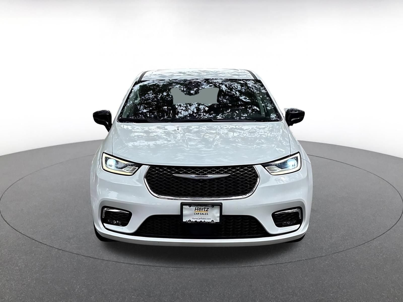 Thumbnail: 2024 Chrysler Pacifica - 2