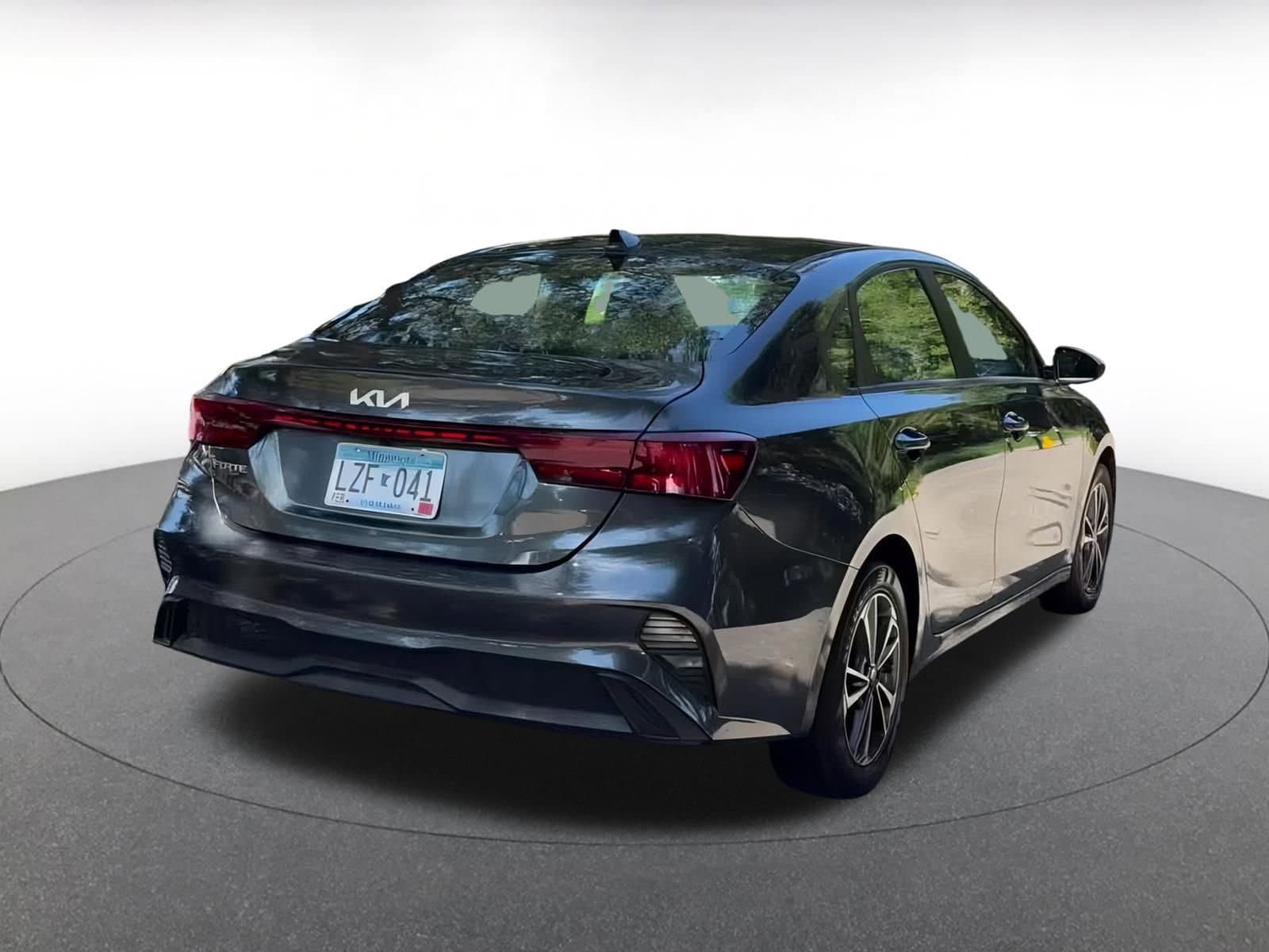 Thumbnail: 2024 Kia Forte - 15