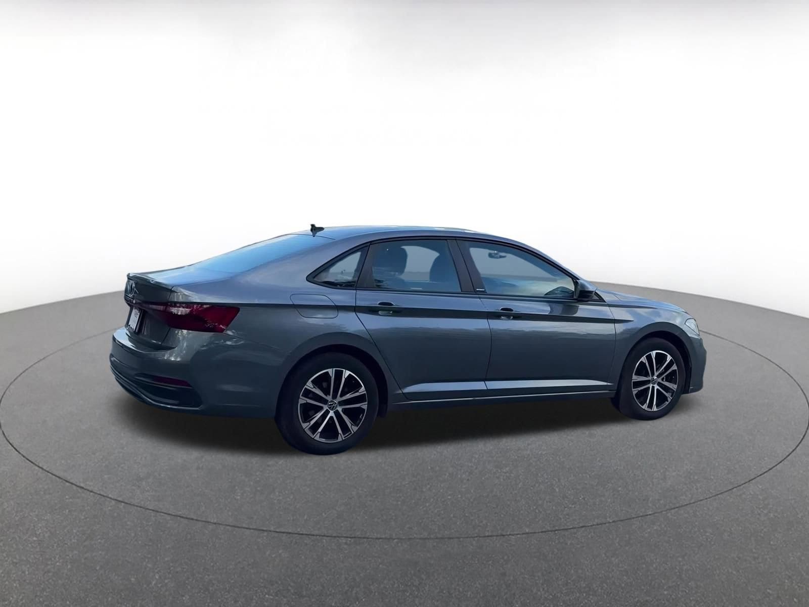 Thumbnail: 2025 Volkswagen Jetta - 15