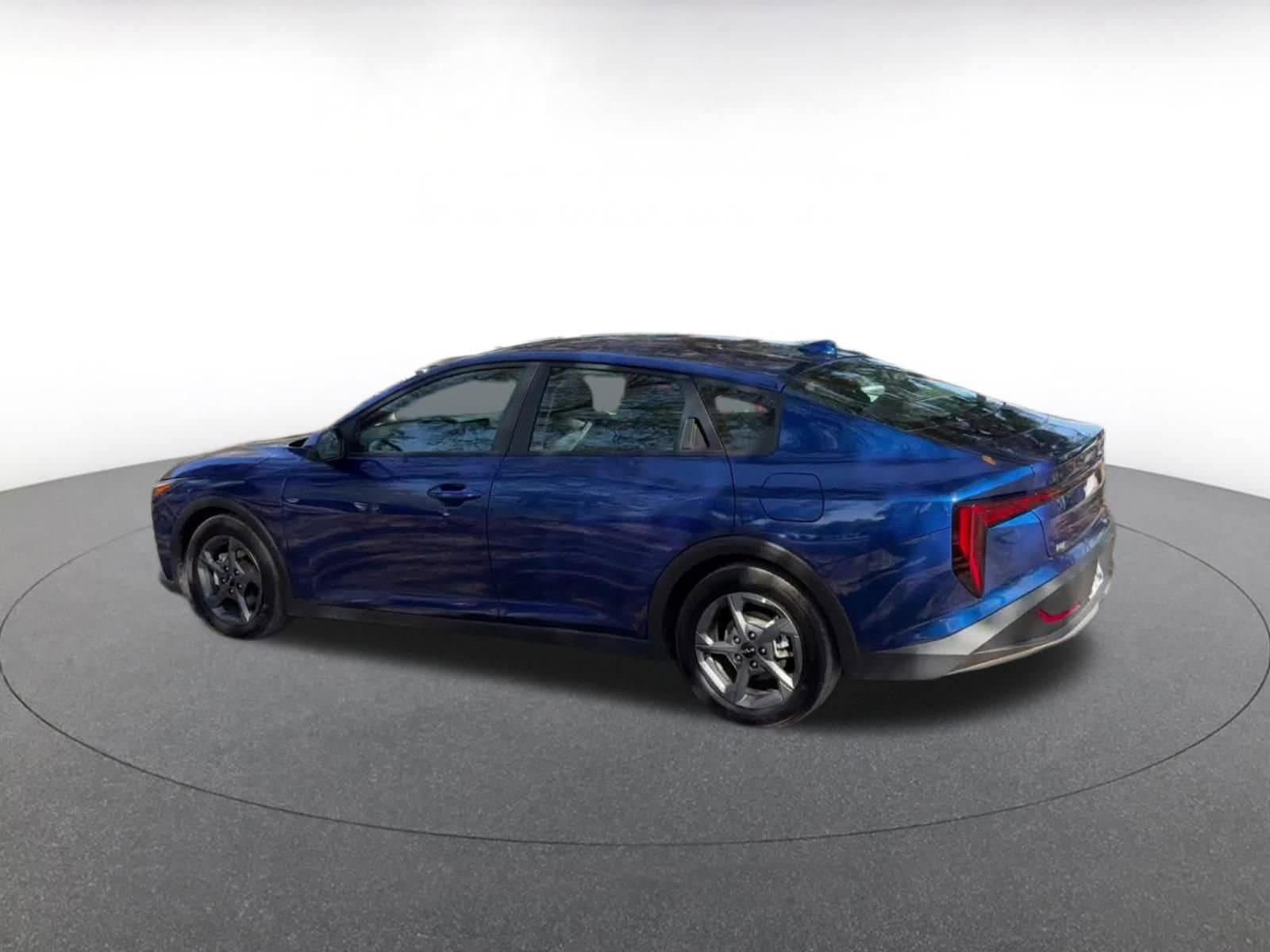 Thumbnail: 2025 Kia K4 - 10