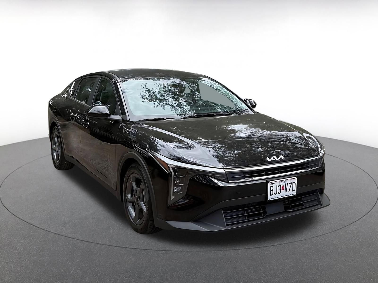 Thumbnail: 2025 Kia K4 - 1