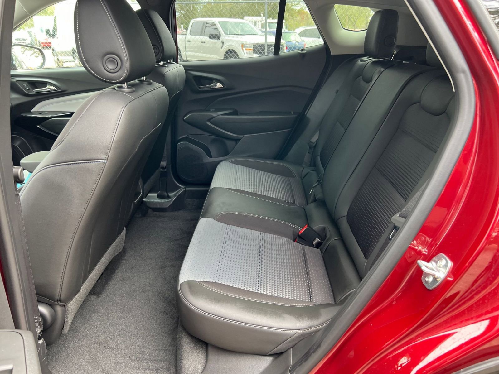 Thumbnail: 2025 Chevrolet Trax - 33