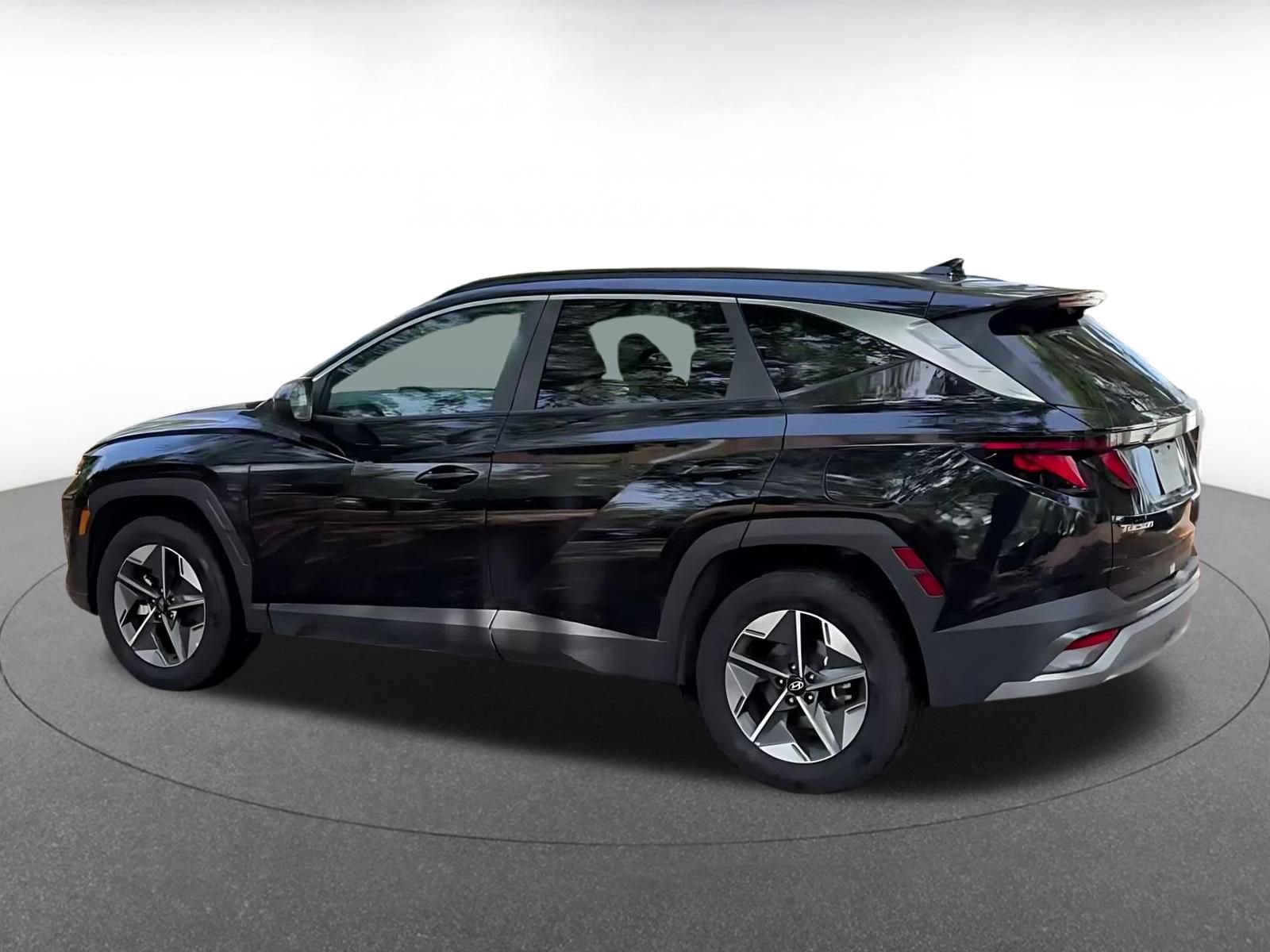 Thumbnail: 2025 Hyundai Tucson - 10