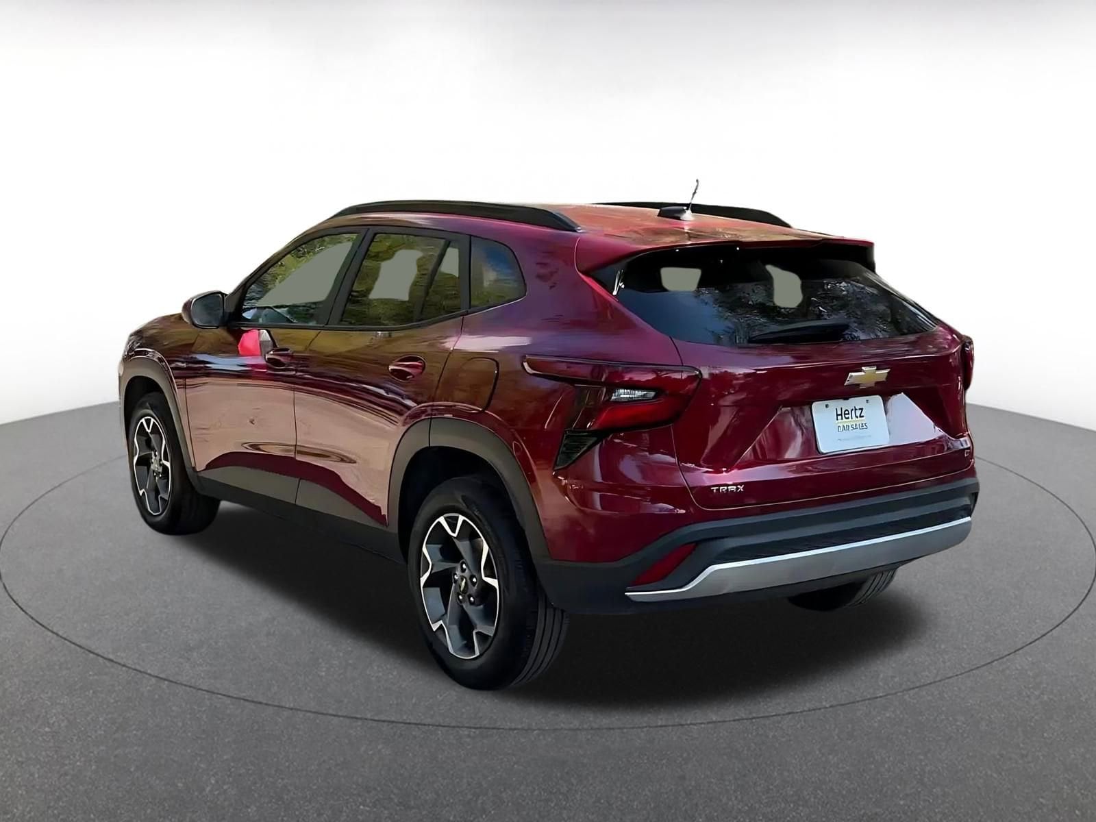 Thumbnail: 2025 Chevrolet Trax - 11