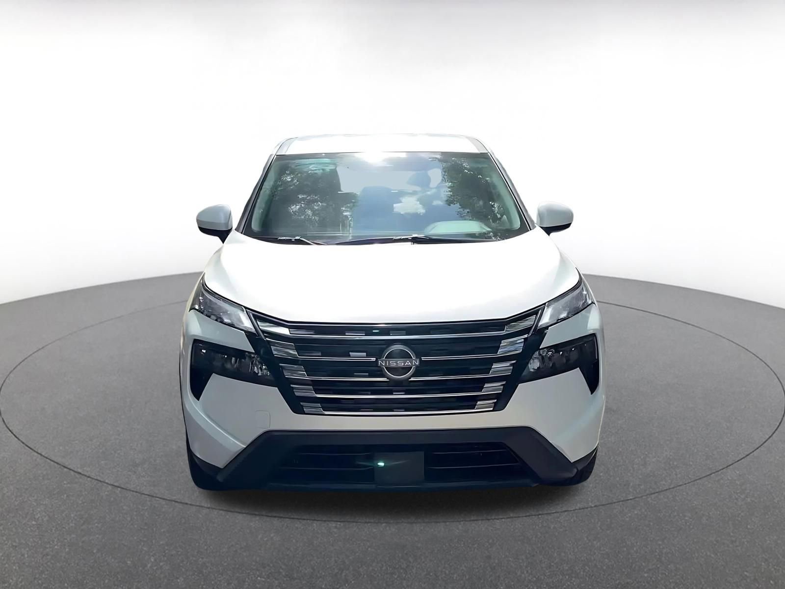 Thumbnail: 2025 Nissan Rogue - 4