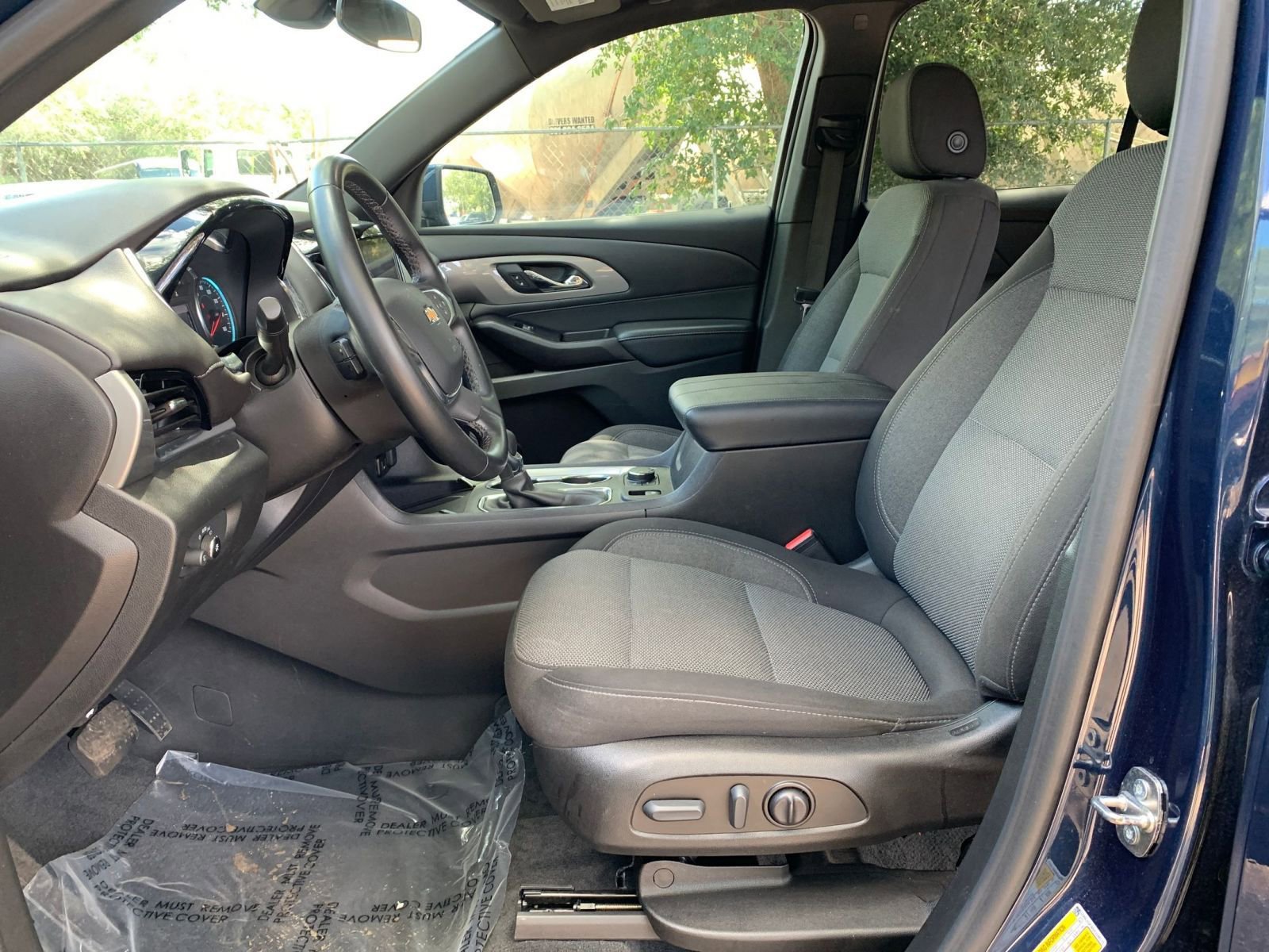 Thumbnail: 2023 Chevrolet Traverse - 21