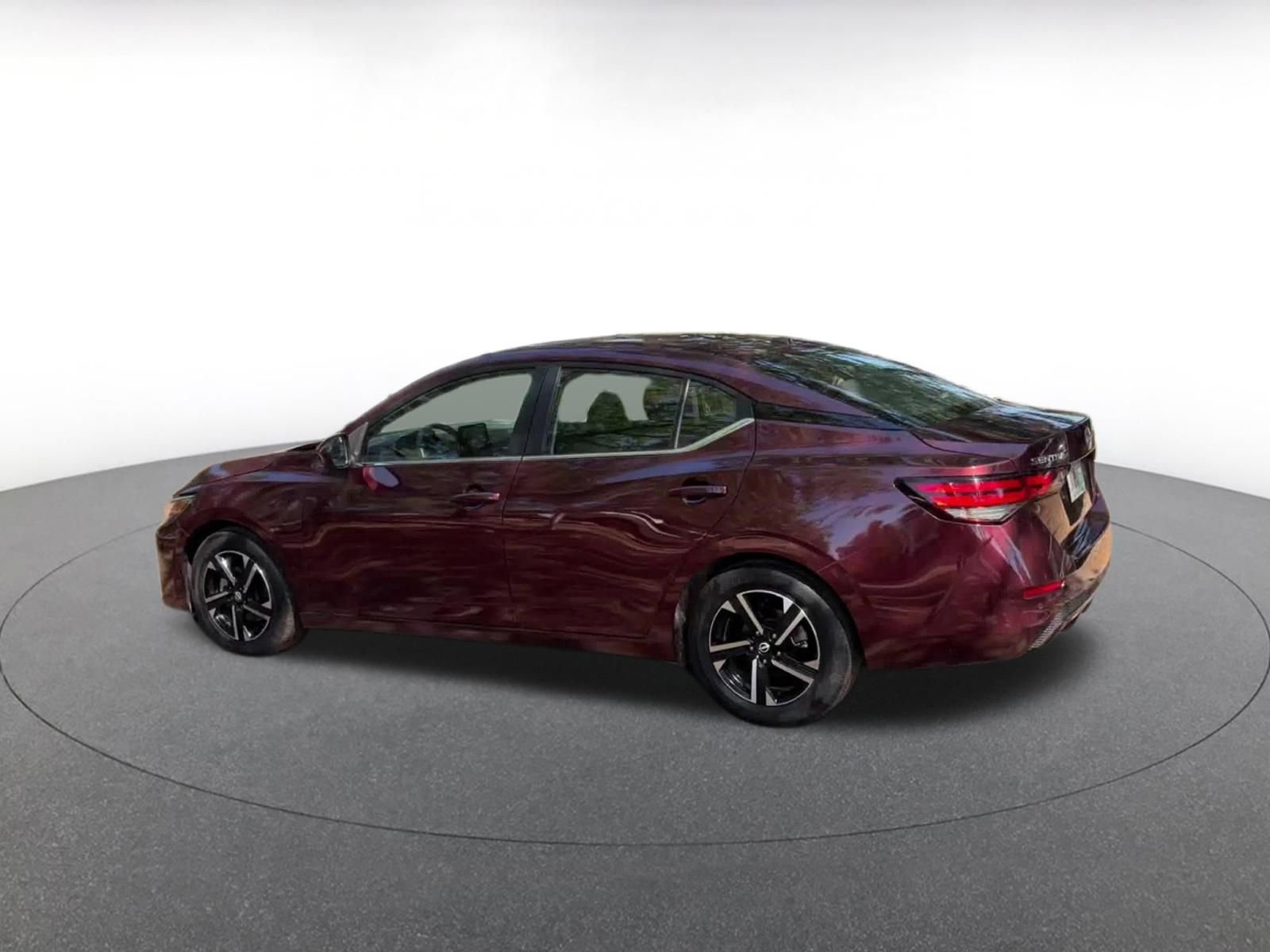 Thumbnail: 2025 Nissan Sentra - 10