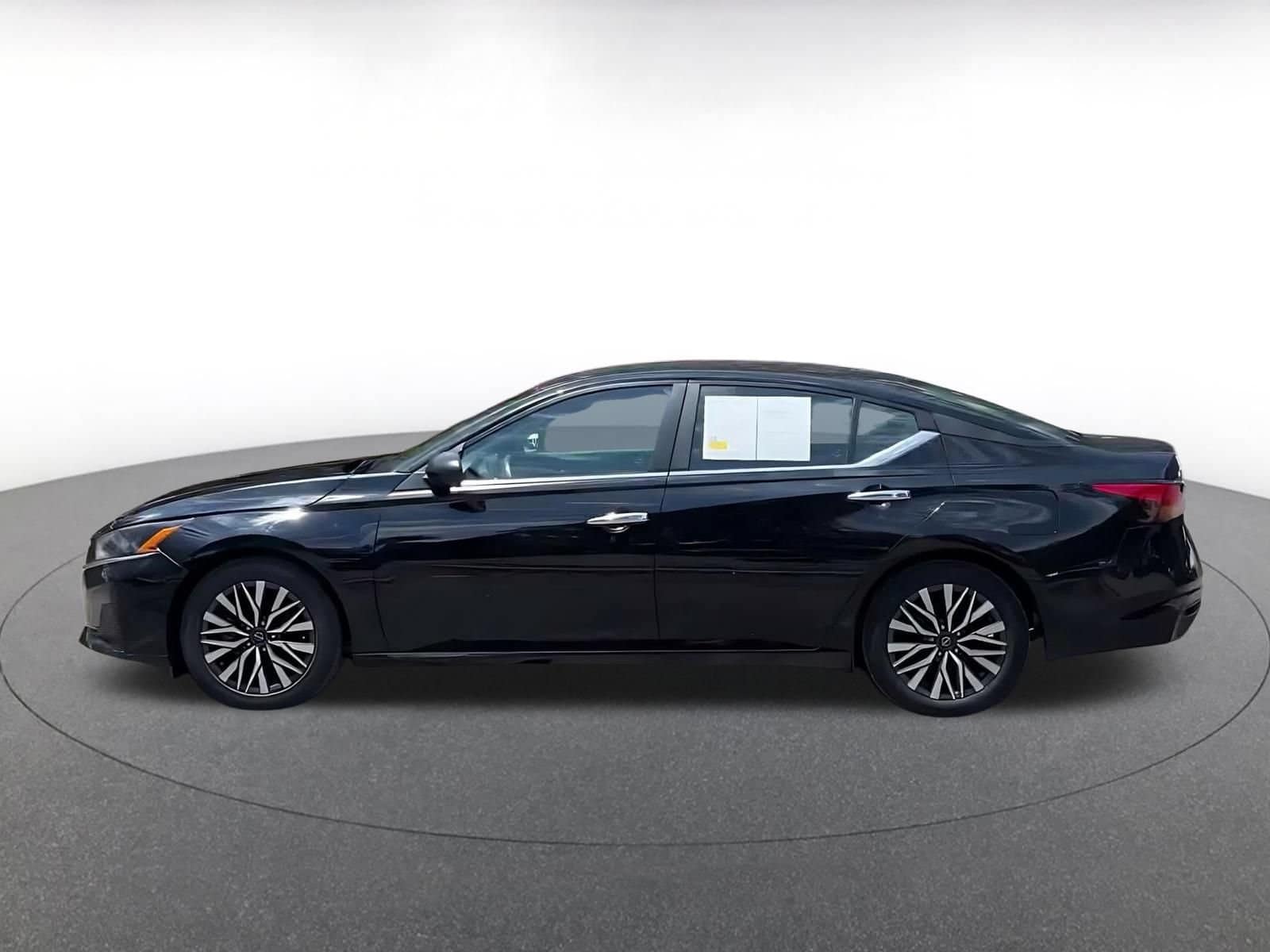 Thumbnail: 2025 Nissan Altima - 7