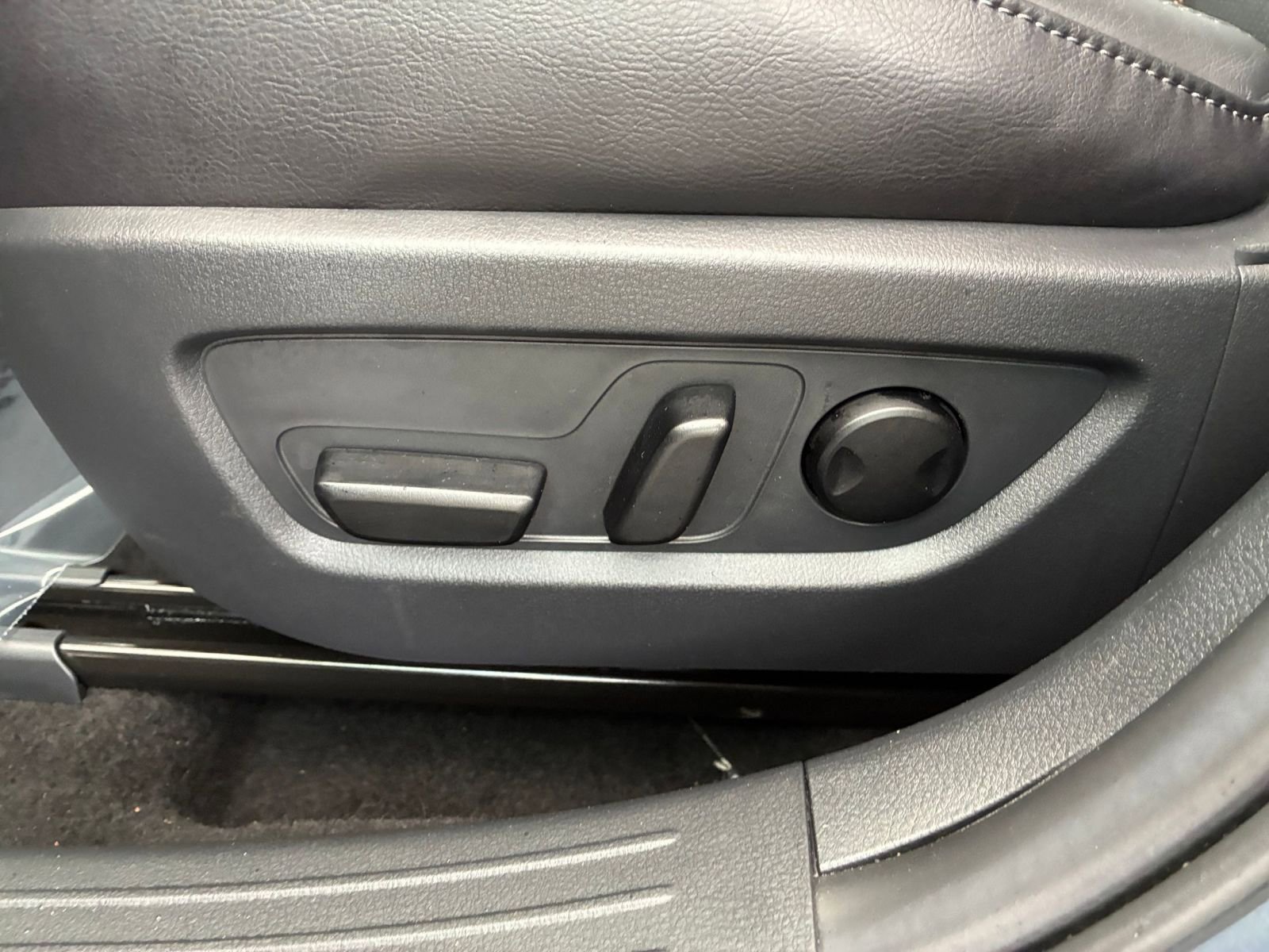 Thumbnail: 2025 Mazda CX-50 - 23