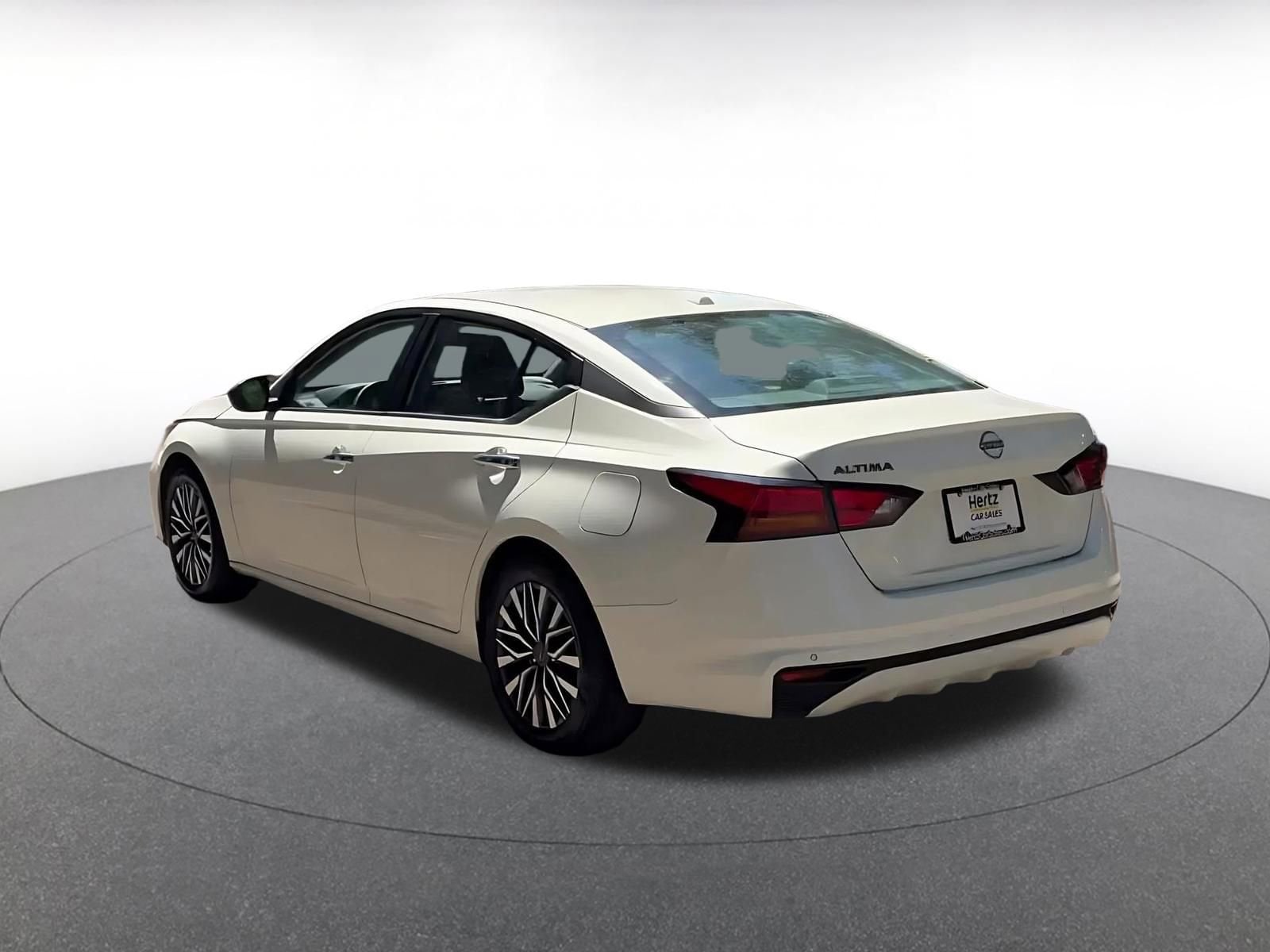 Thumbnail: 2025 Nissan Altima - 11