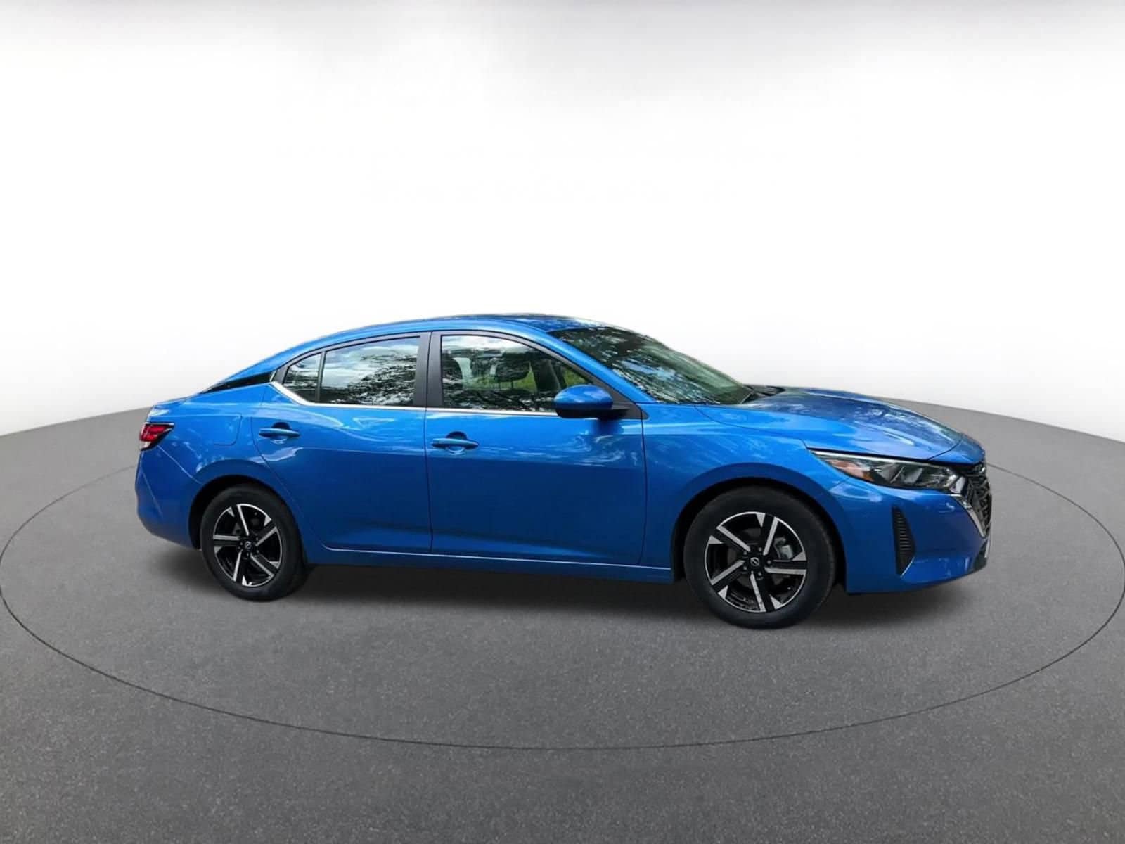 Thumbnail: 2025 Nissan Sentra - 2