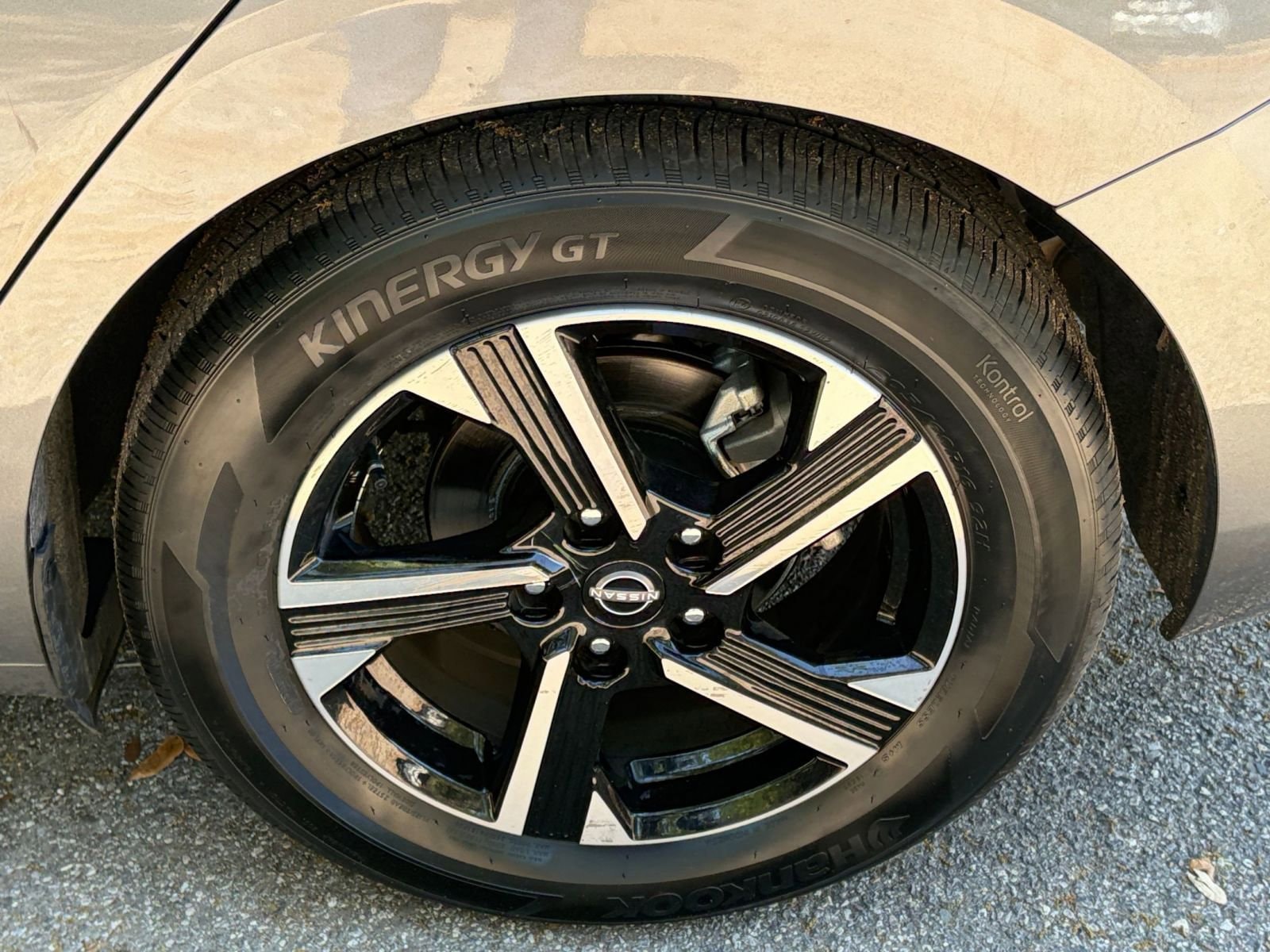 Thumbnail: 2025 Nissan Sentra - 28