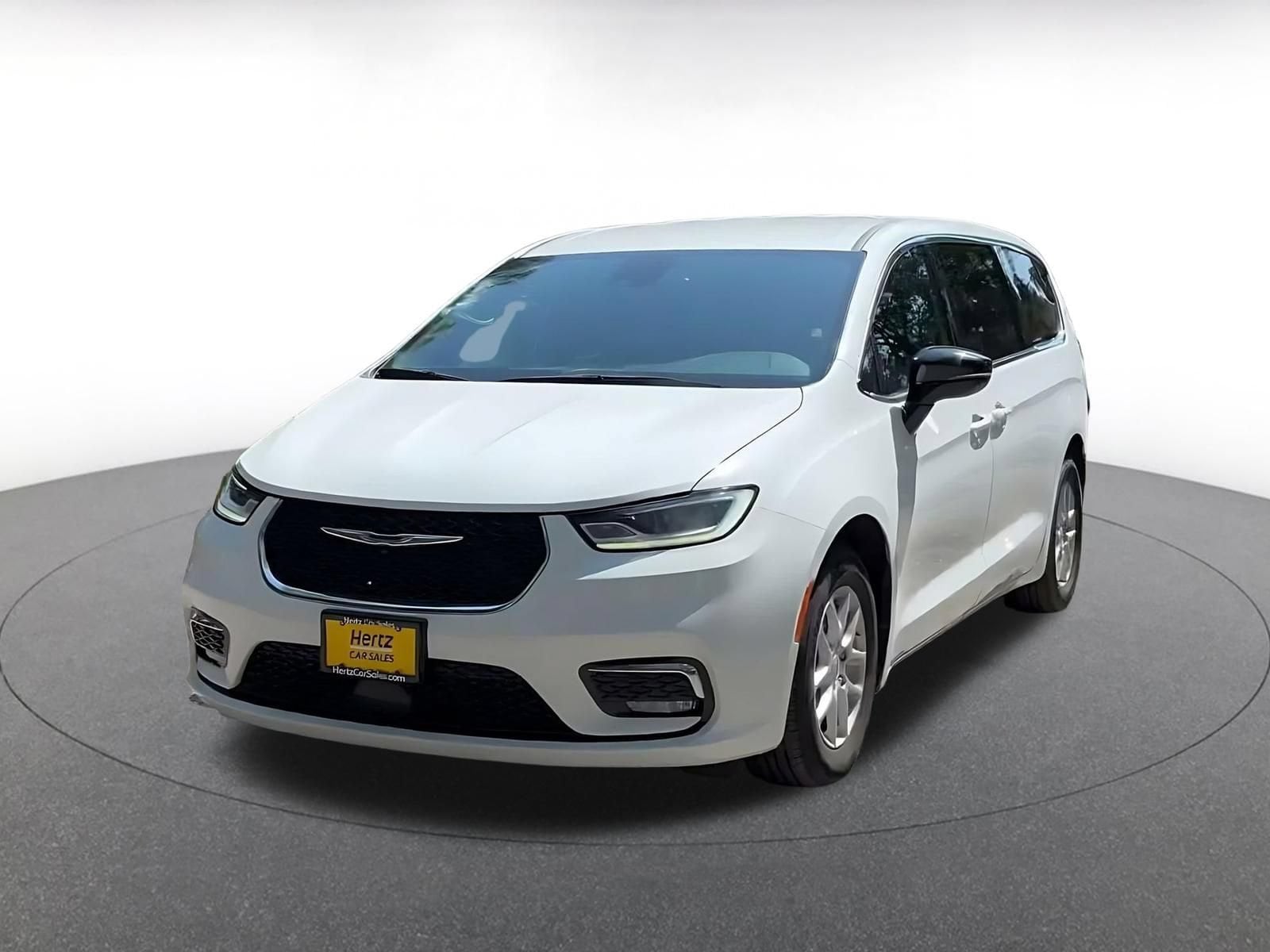 Thumbnail: 2025 Chrysler Pacifica - 7