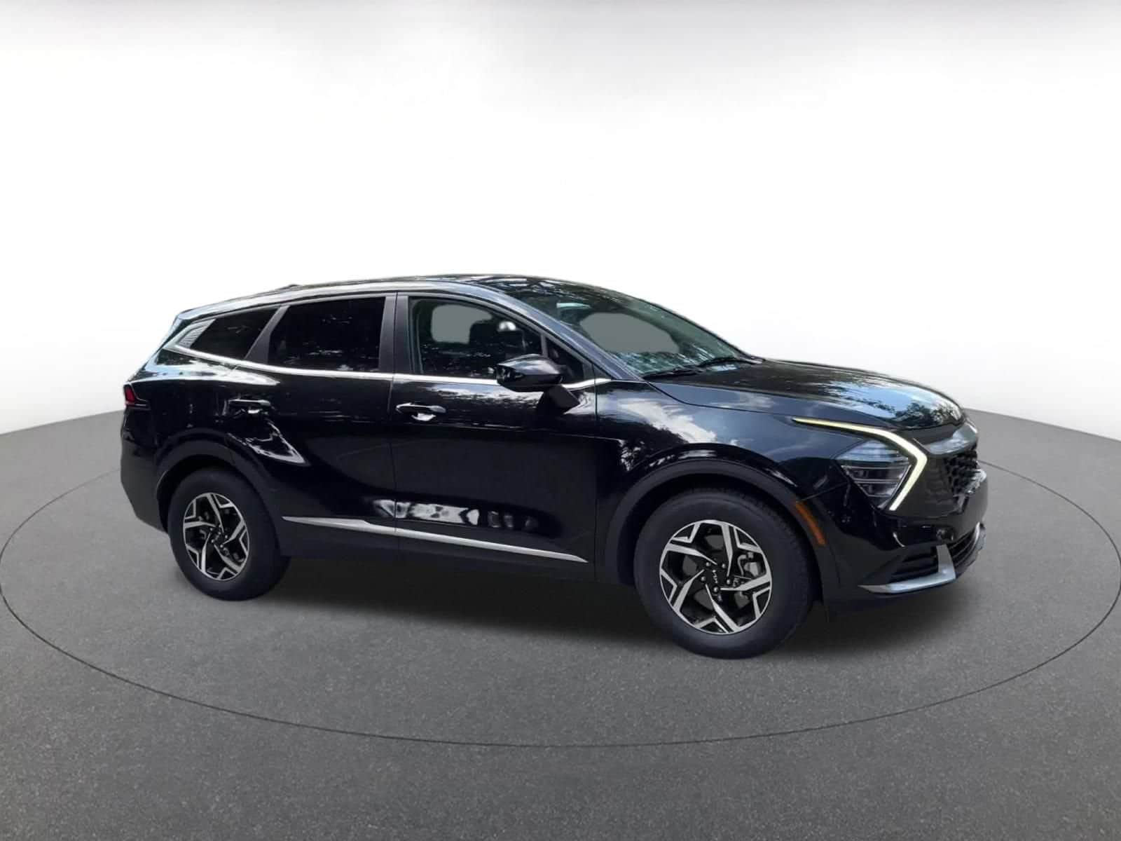 Thumbnail: 2025 Kia Sportage - 2