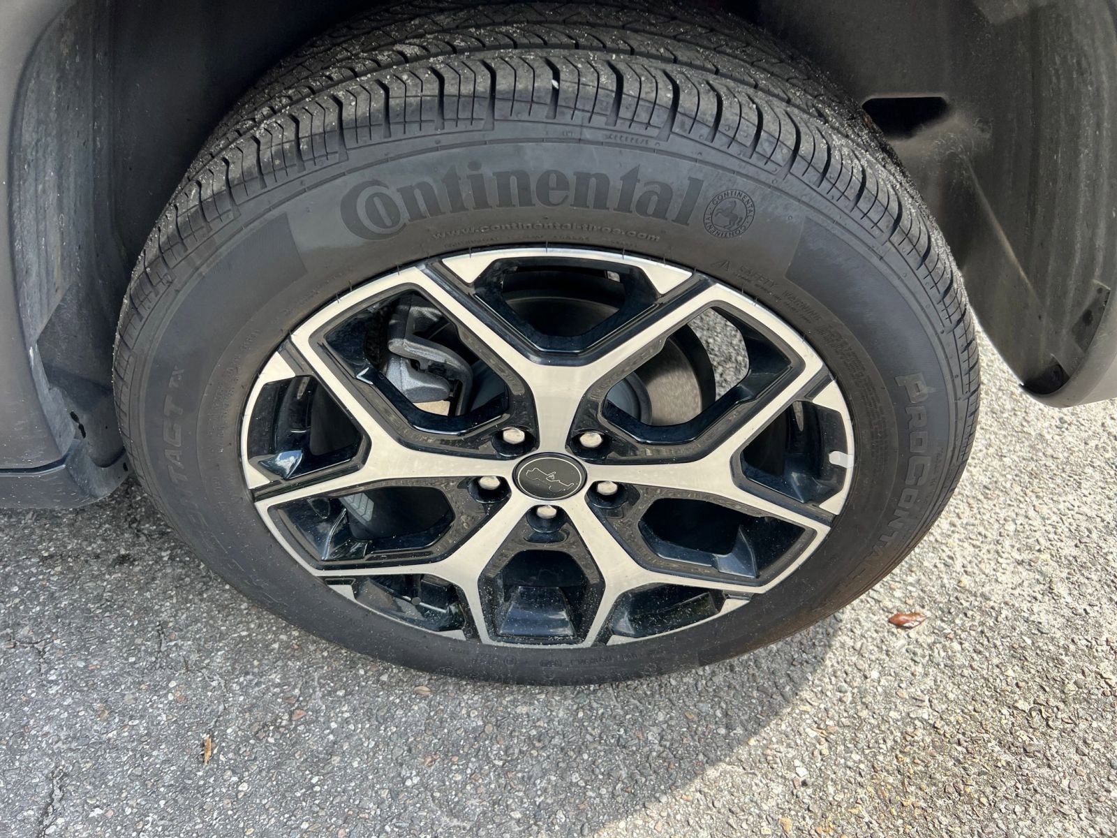 Thumbnail: 2025 Jeep Compass - 23