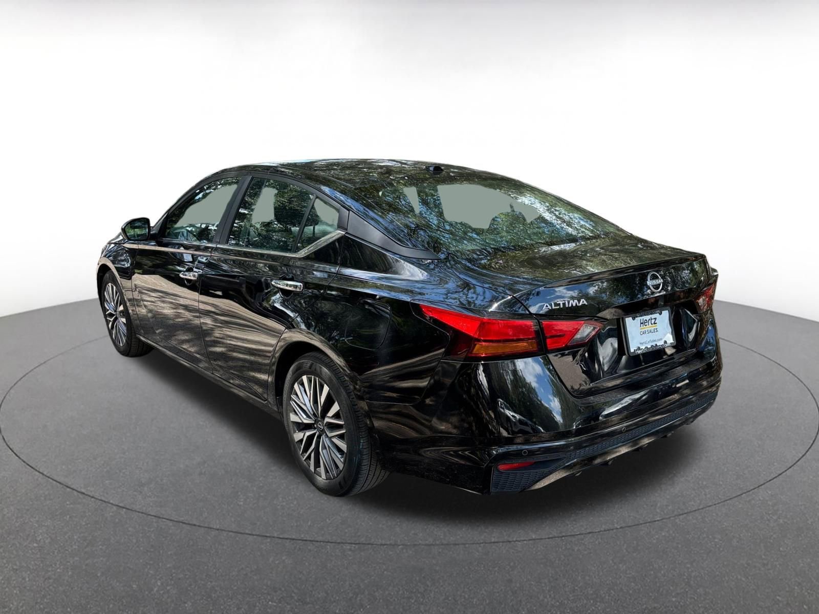 Thumbnail: 2025 Nissan Altima - 15