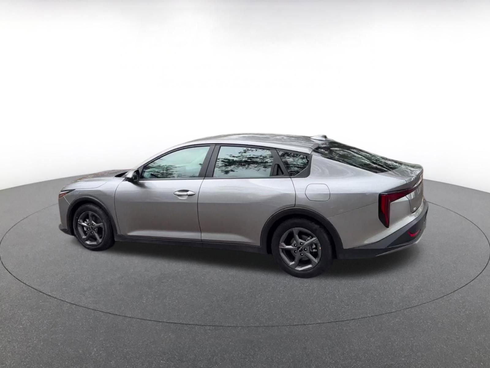 Thumbnail: 2025 Kia K4 - 10