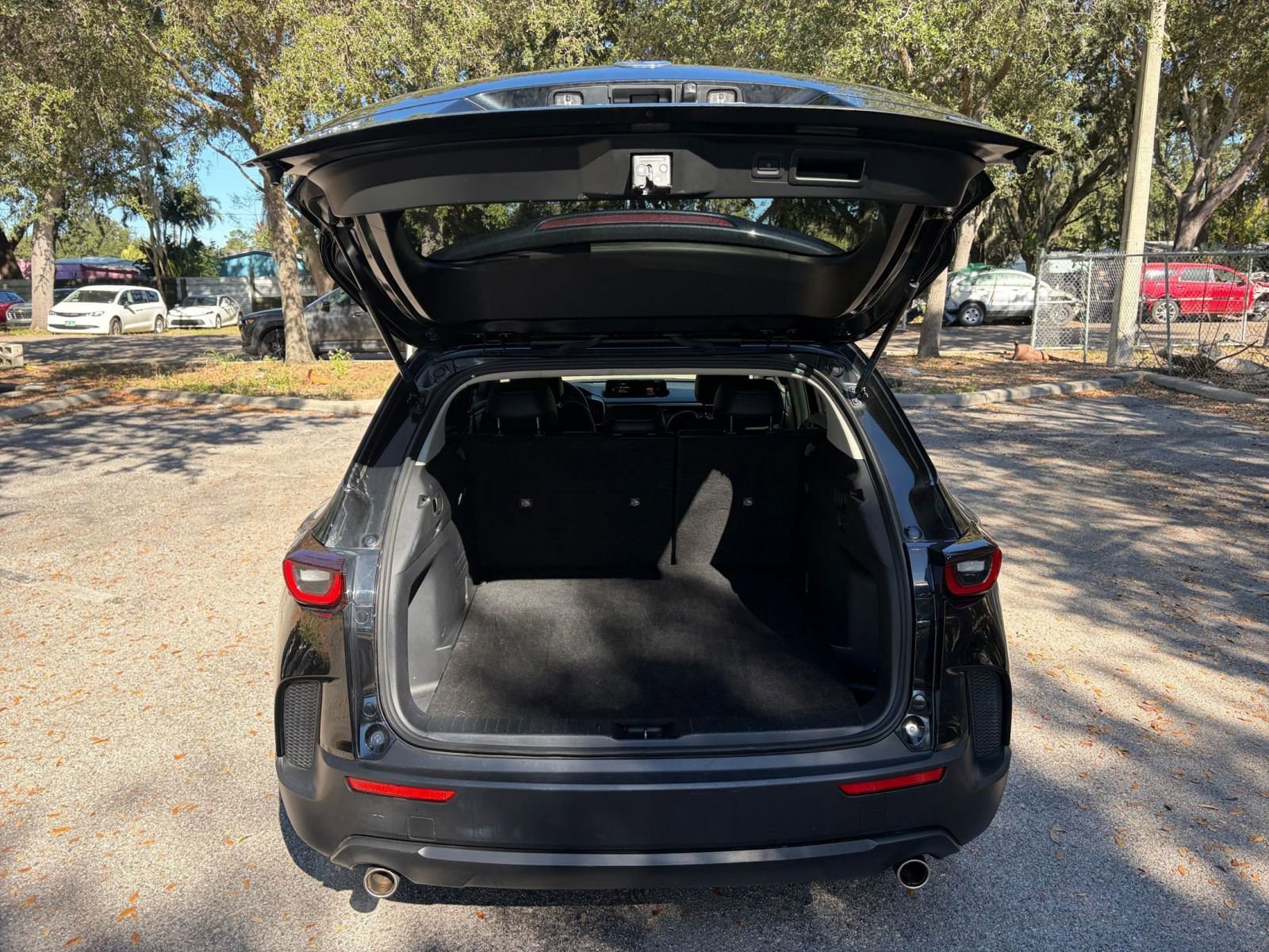 Thumbnail: 2025 Mazda CX-50 - 24