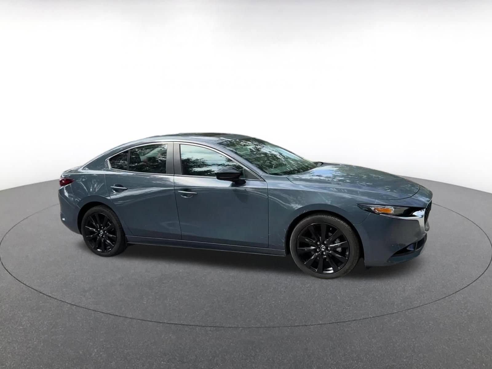 Thumbnail: 2025 Mazda Mazda3 - 2