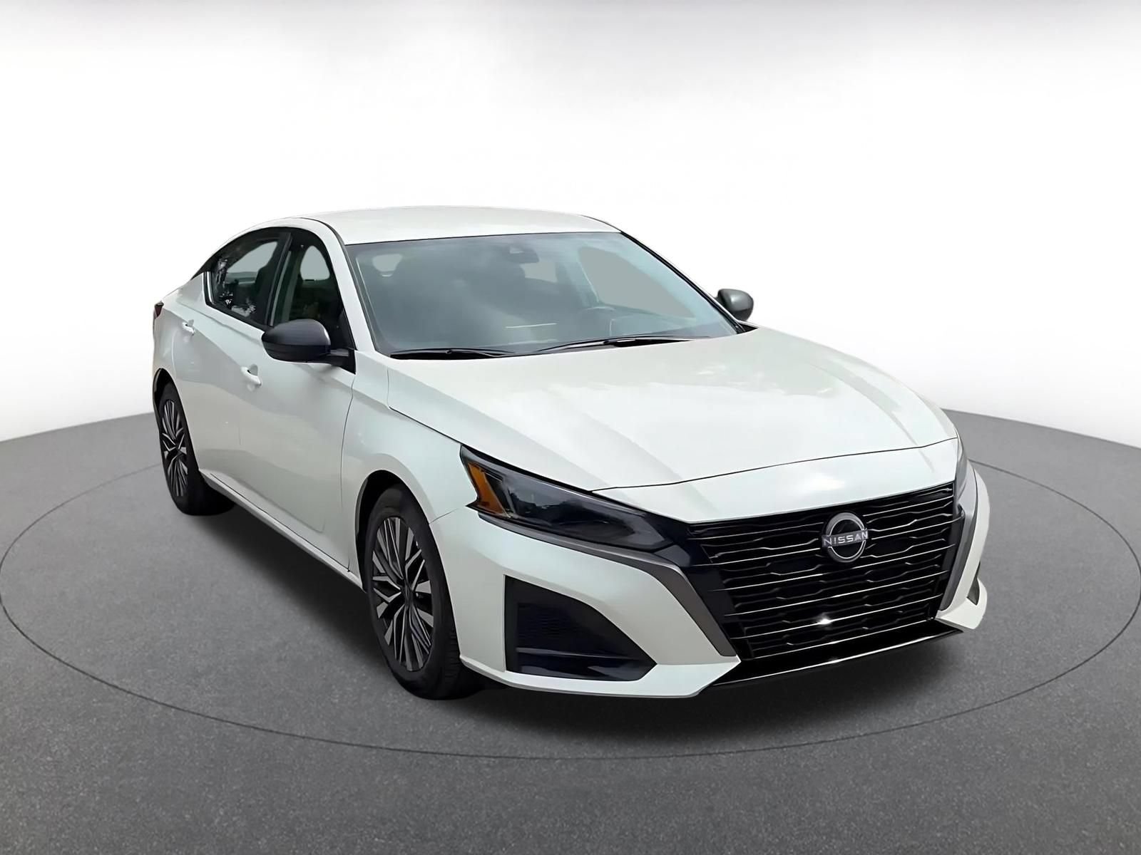 Thumbnail: 2026 Nissan Altima - 3