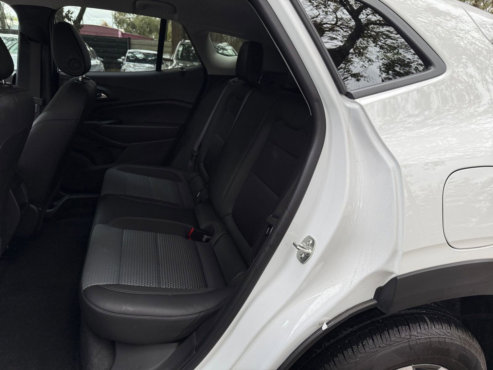 Thumbnail: 2025 Chevrolet Trax - 34