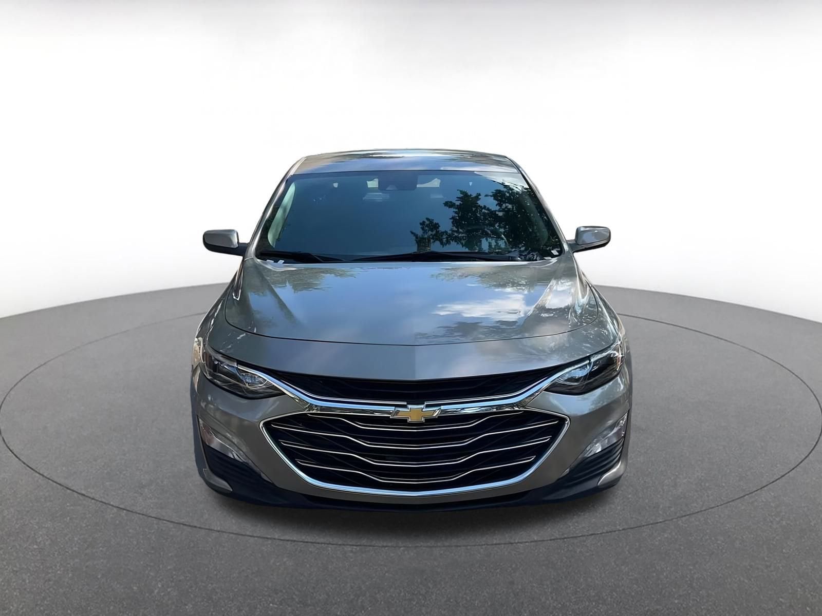 Thumbnail: 2023 Chevrolet Malibu - 4