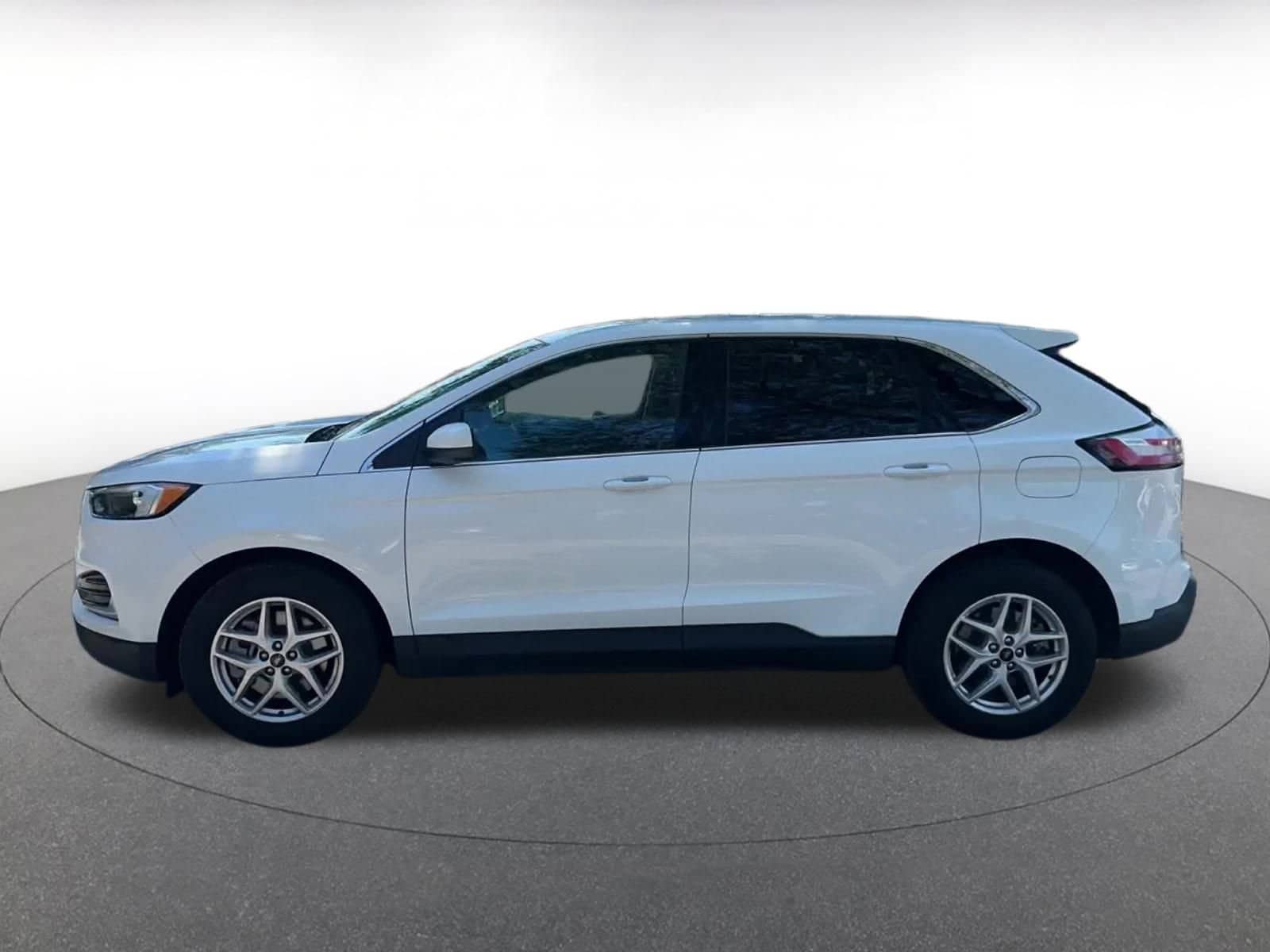 Thumbnail: 2024 Ford Edge - 9
