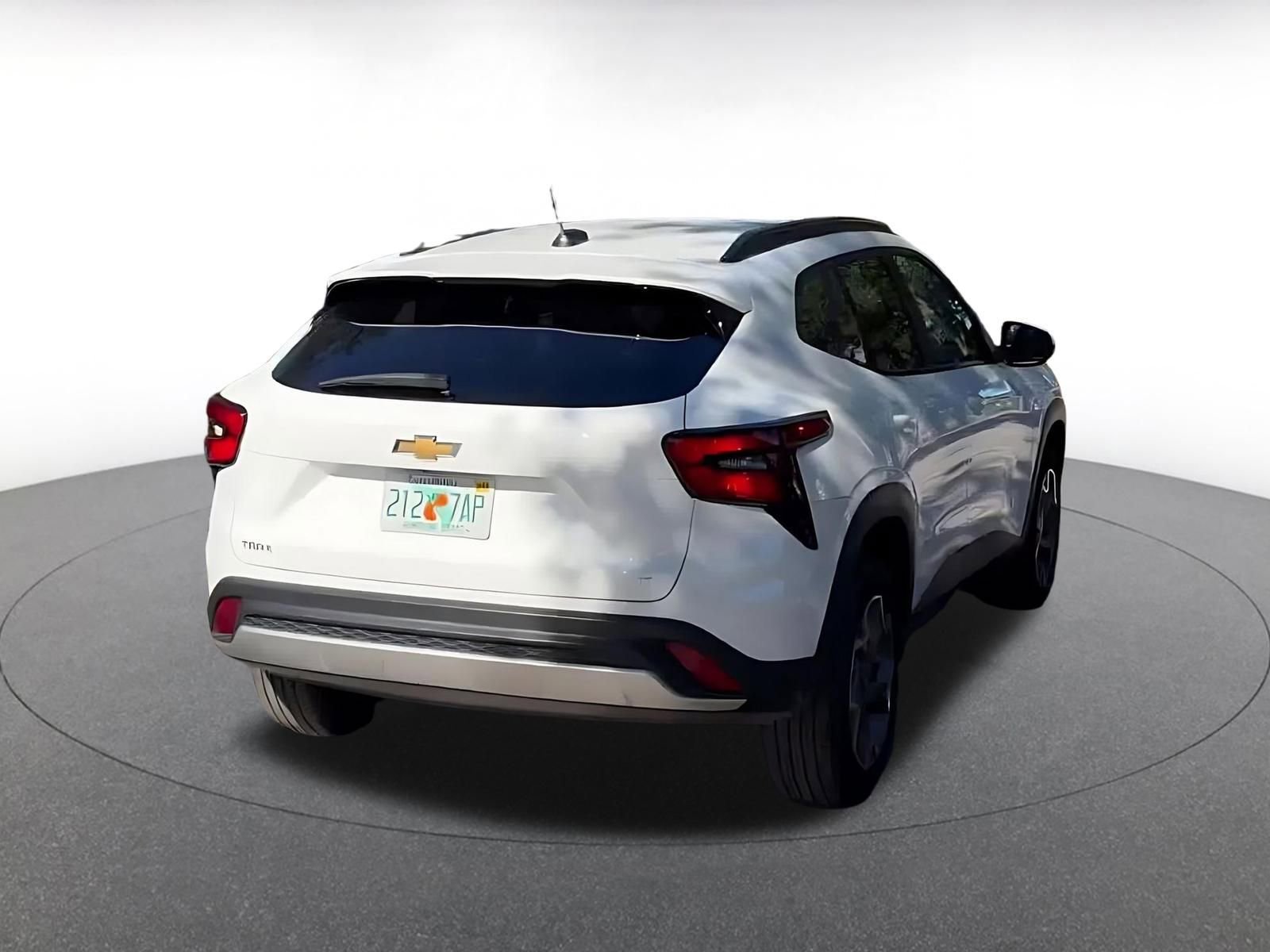 Thumbnail: 2025 Chevrolet Trax - 14