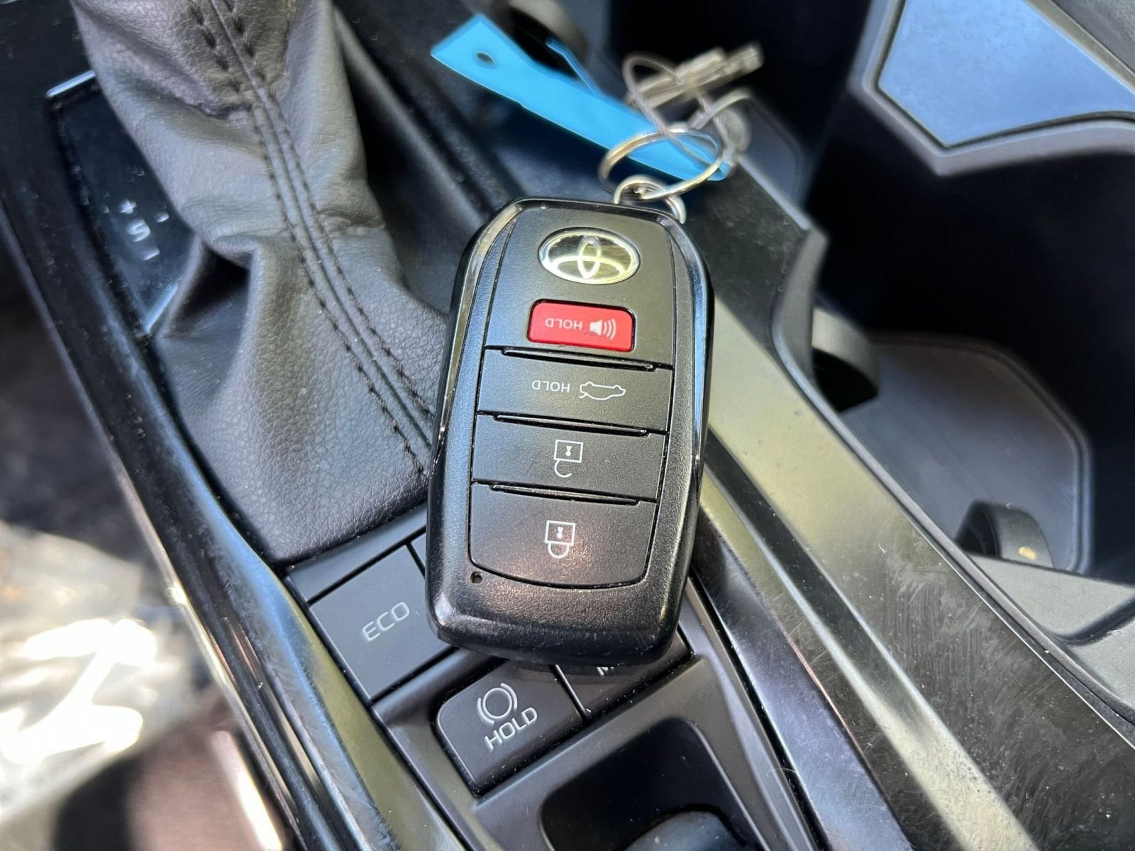 Thumbnail: 2025 Toyota Camry - 18